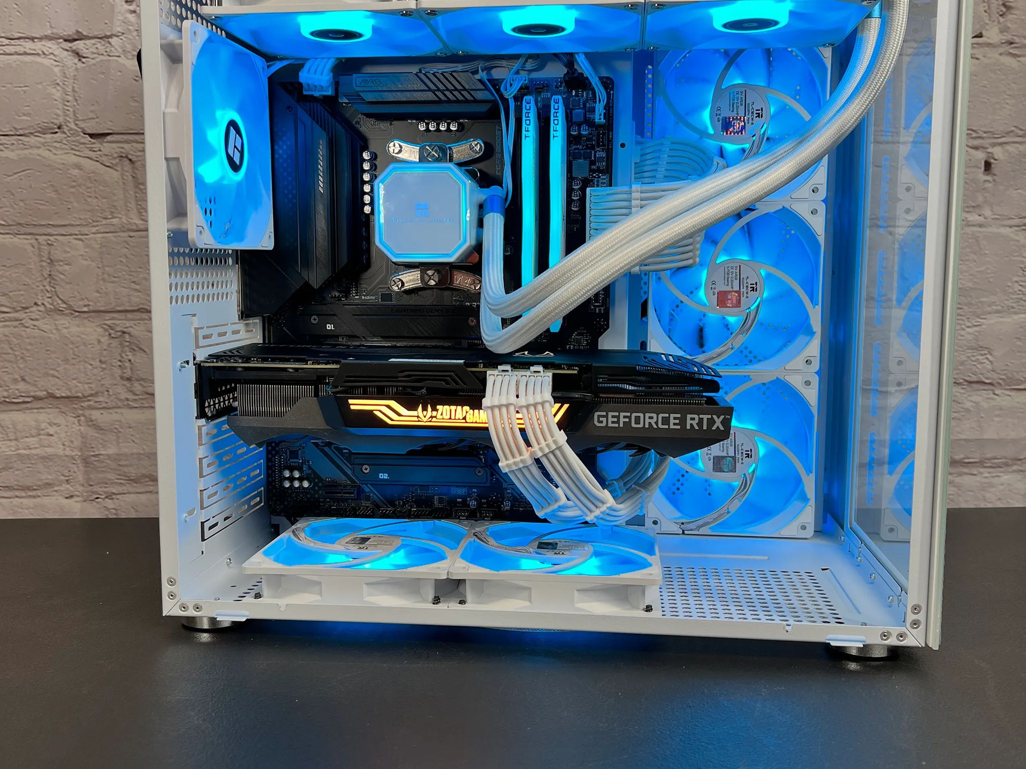 Ryzen 7 5800X RTX 3080 32GB RAM 1TB M.2 WiFi 6E Win 11 Gaming PC
