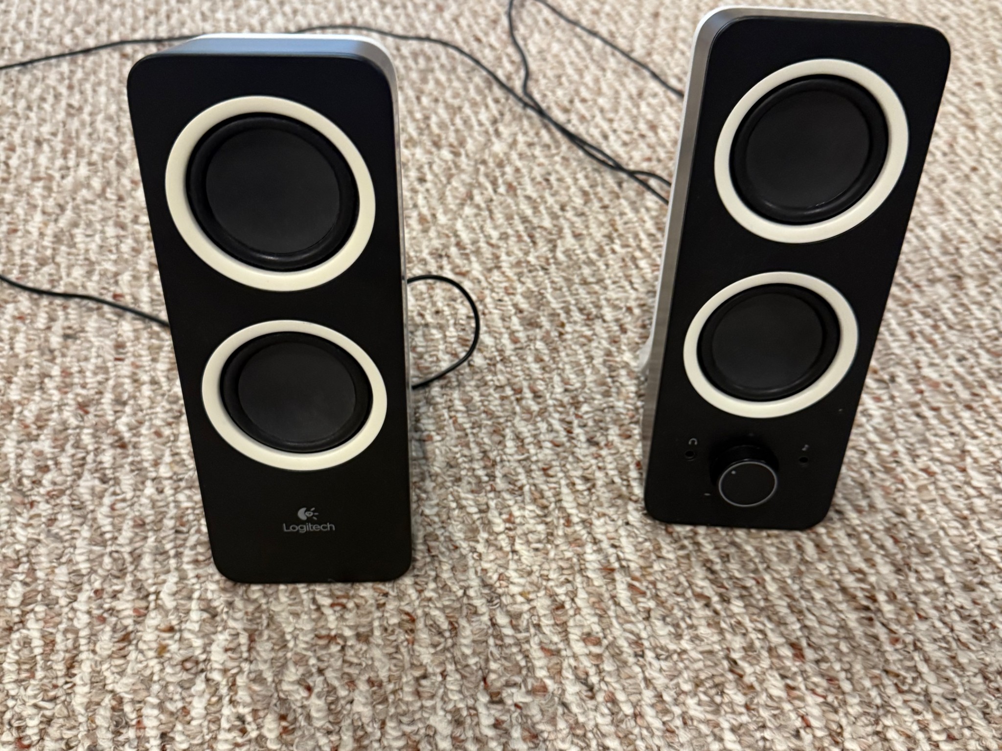 Logitech Z200 Computer Speakers