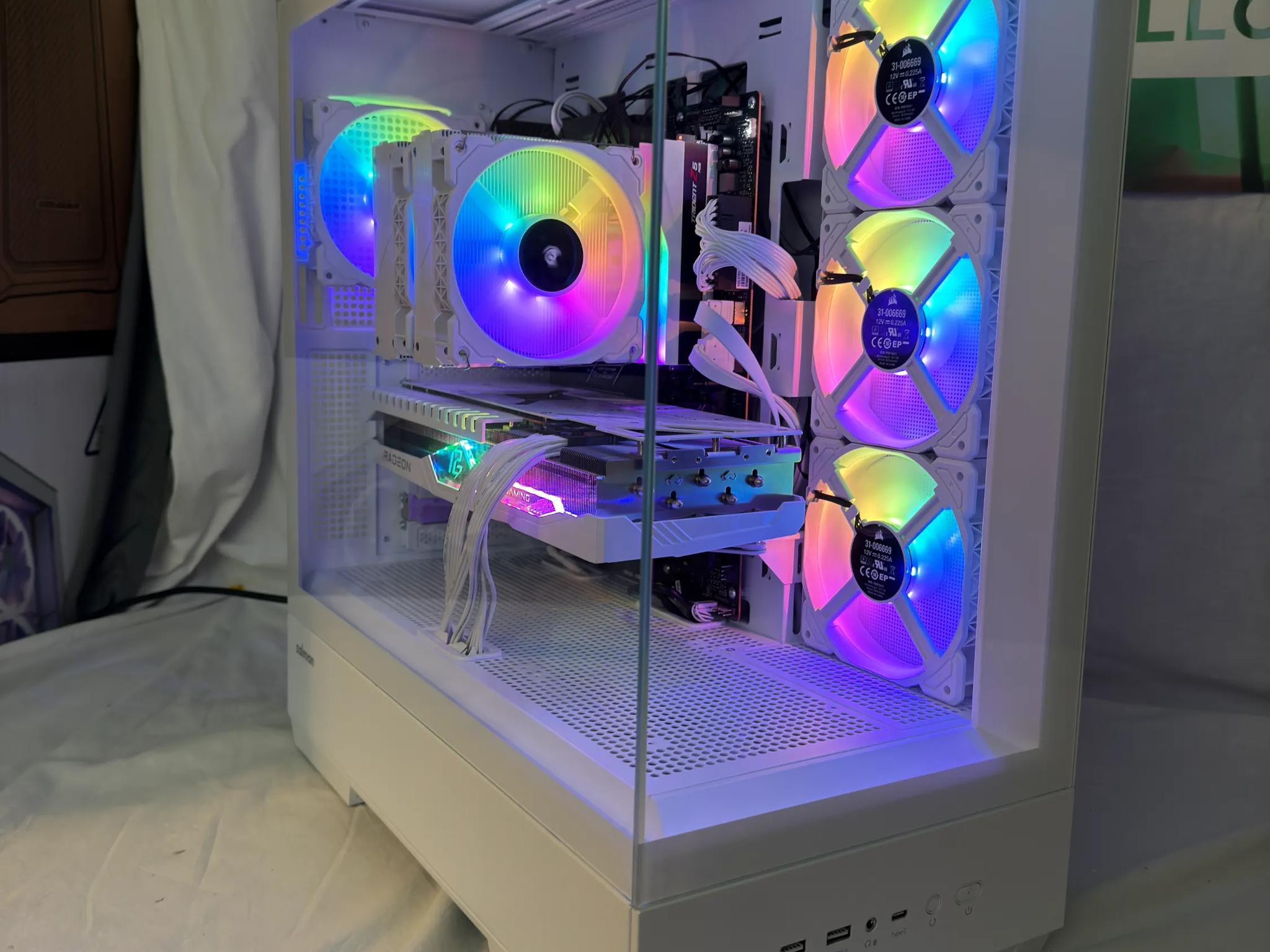 RX 7900XT Ryzen 7 7700x Gaming PC