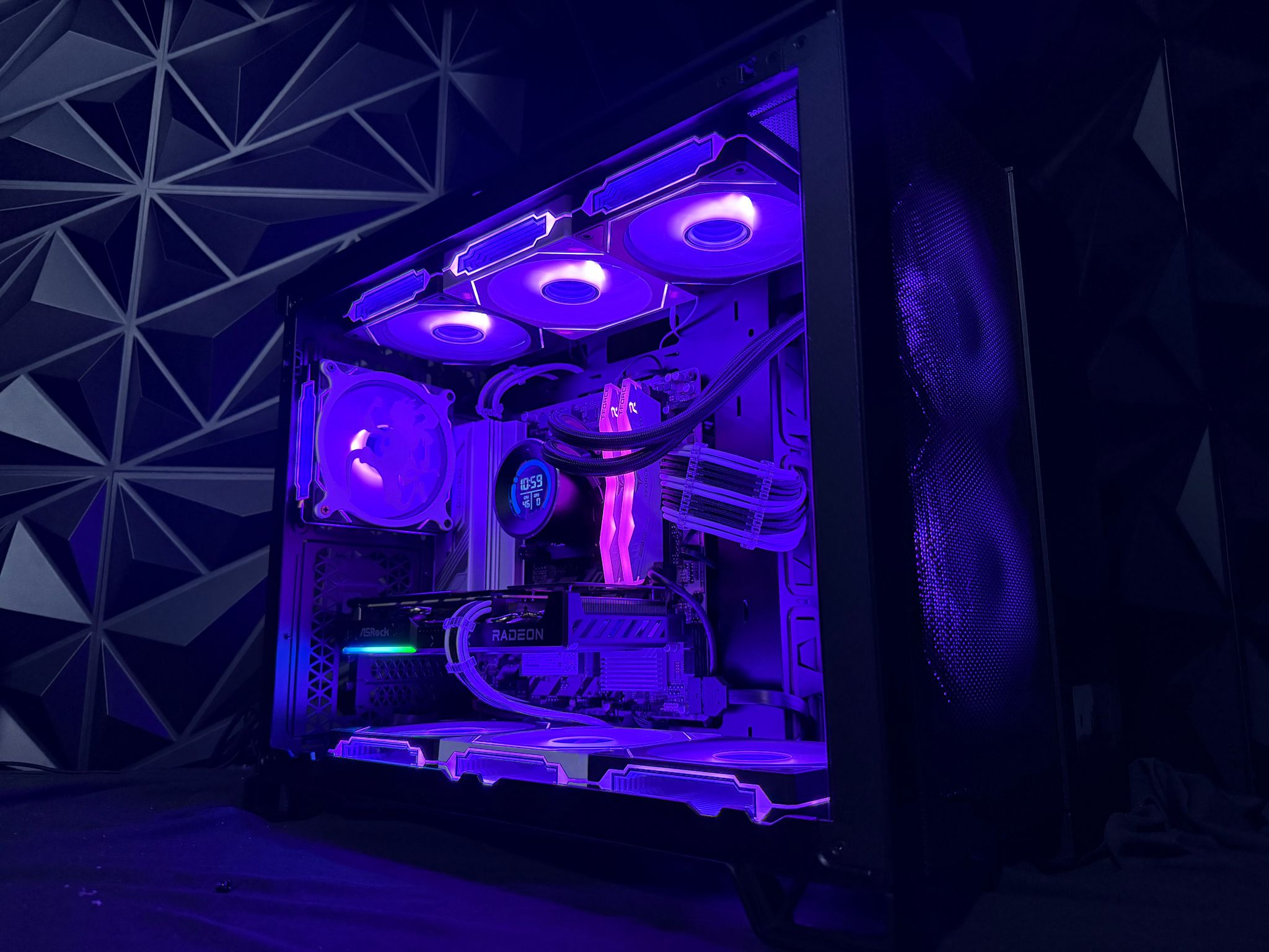 🔥🏴☠️ LUFFY GEAR 96 🏴☠️🔥Ryzen 5 9600X| RX 9060XT 16 GB | 16 GB DDR5|1.25 TB NVMe