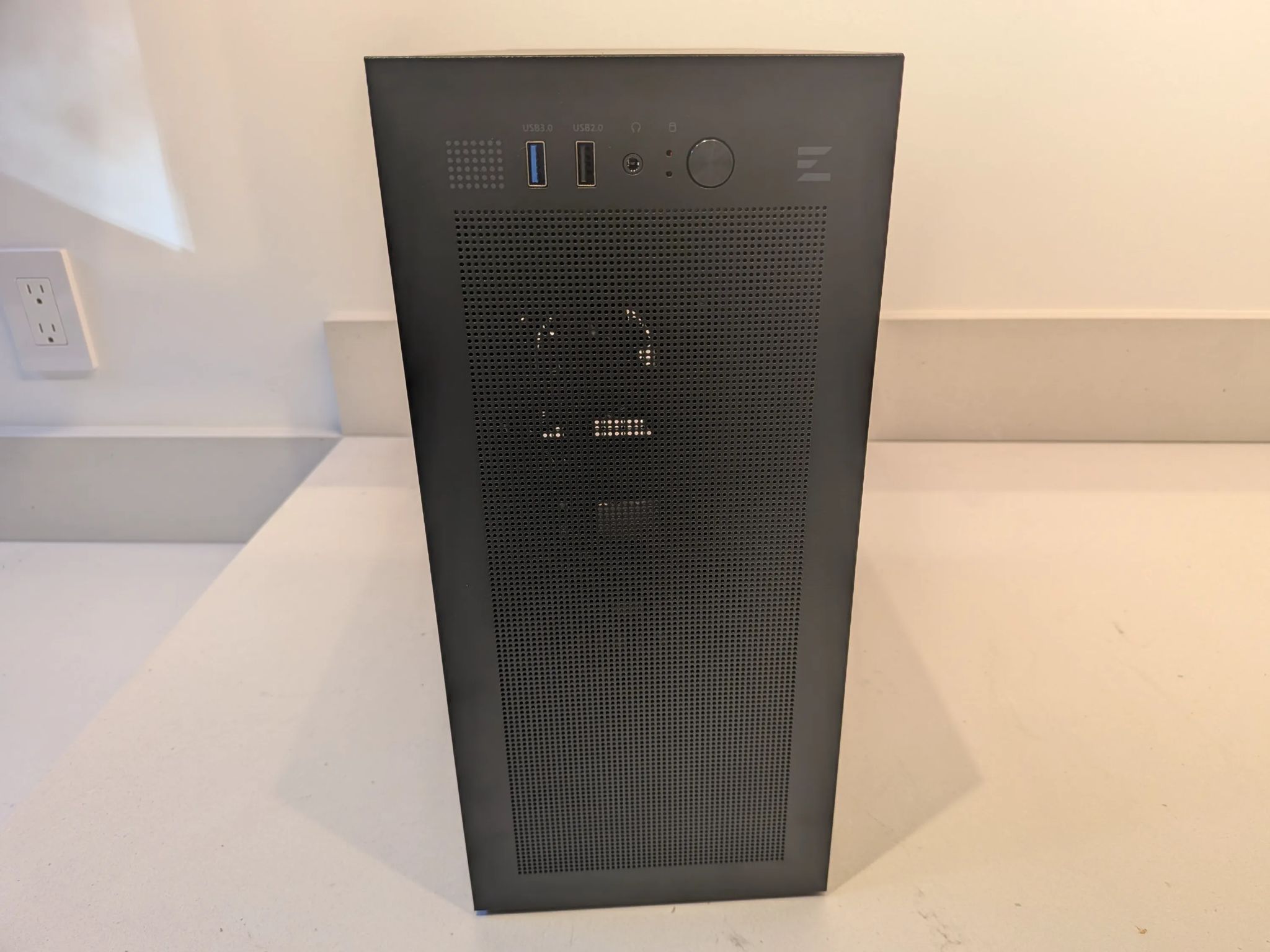1080p Micro Starter - RX 7600, Intel Core i5 14400F, 32 GB RAM, 2 TB Gen 4 NVME, RGB