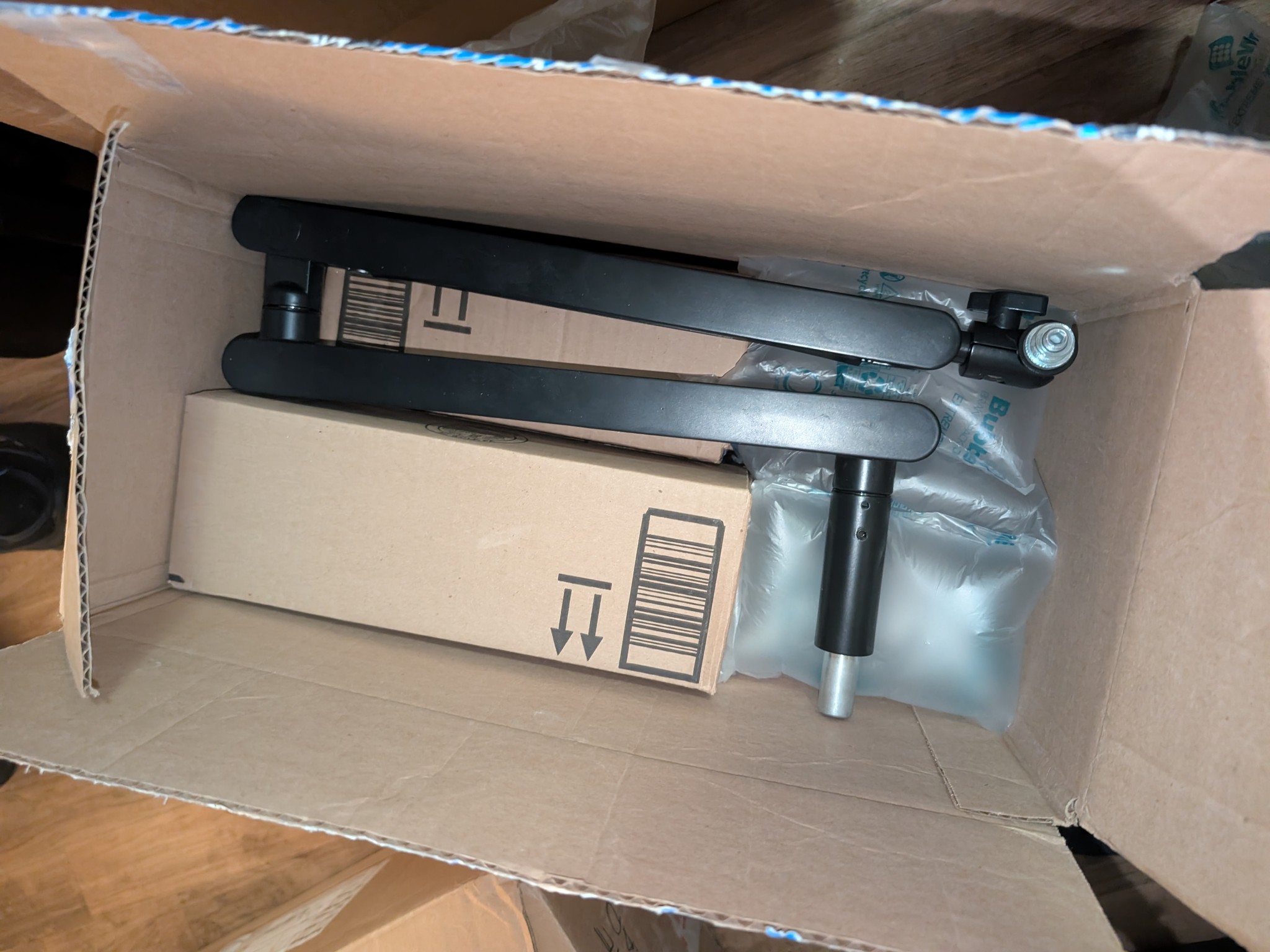 BEACN Mic, Mix Create, Mic Stand (Used bundle)