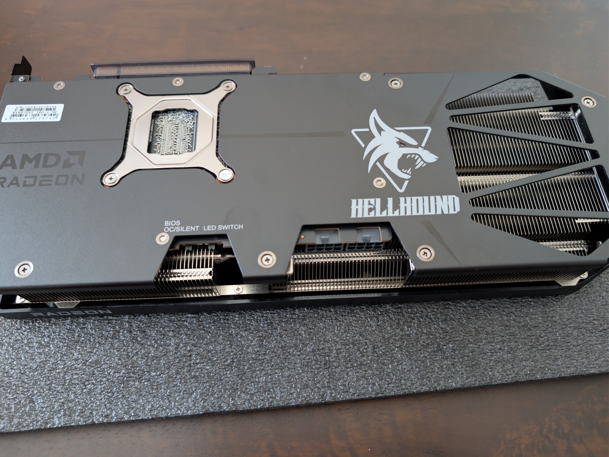 PowerColor Hellhound AMD Radeon RX 9070 XT OC 16GB