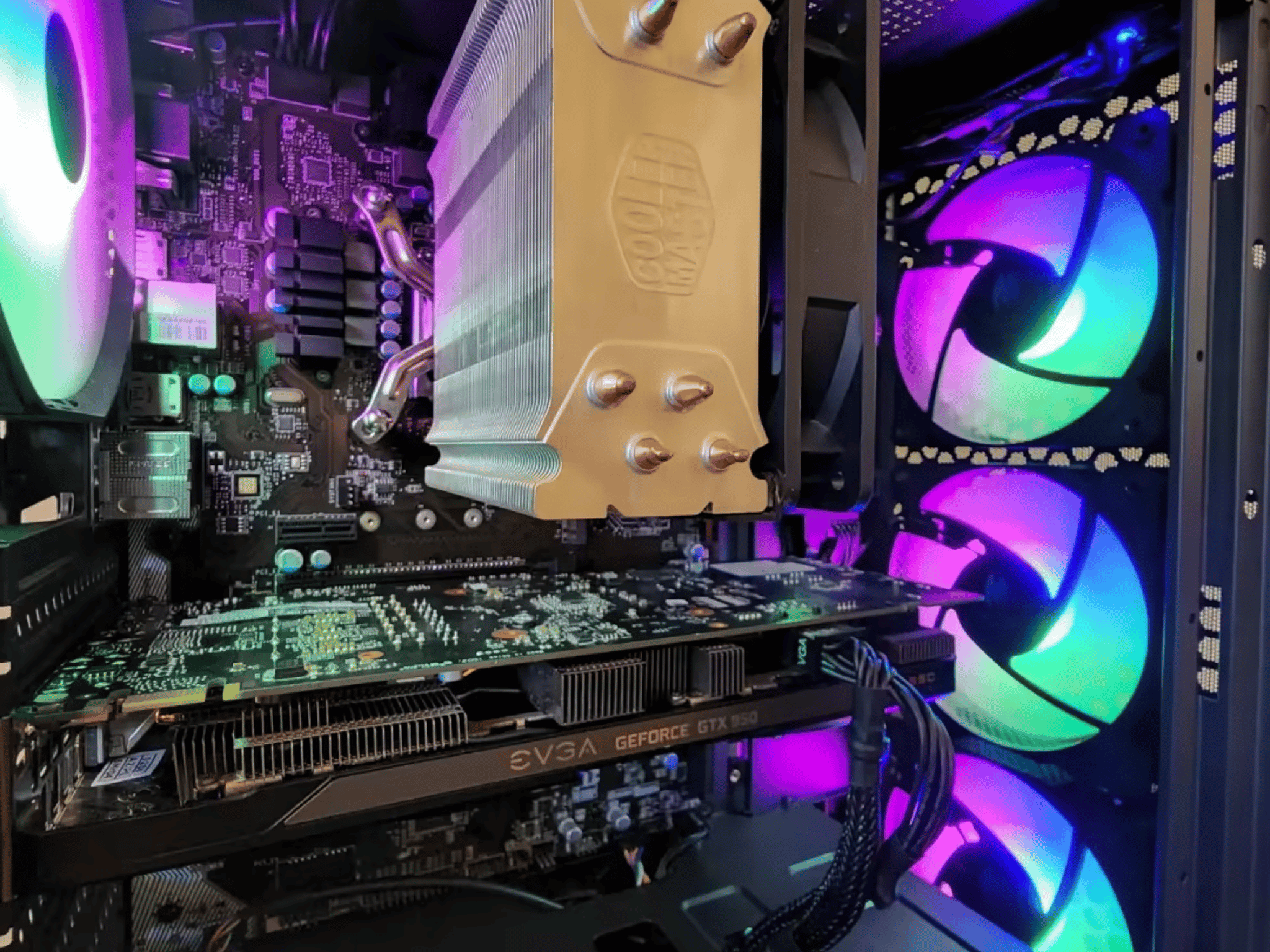 Intel Core i7 7700K // Nvidia GeForce GTX 950 // OLOY 16GB 3000MHz 