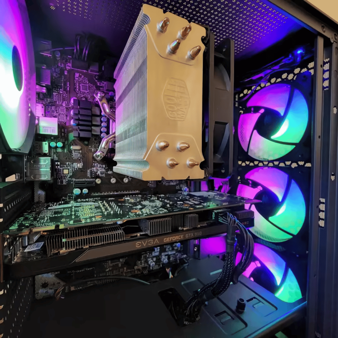 Intel Core i7 7700K // Nvidia GeForce GTX 950 // OLOY 16GB 3000MHz 