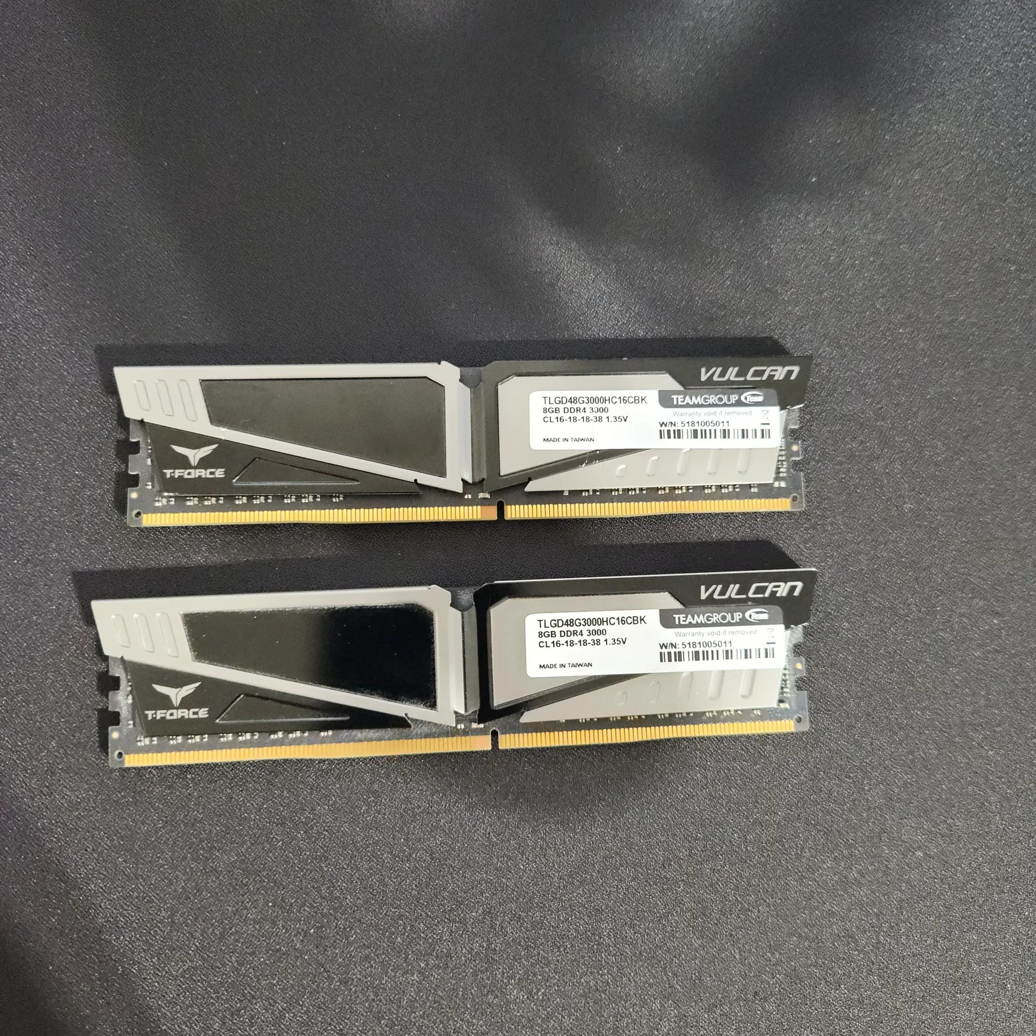 TEAMFORCE VULCAN 16GB DDR4 3000