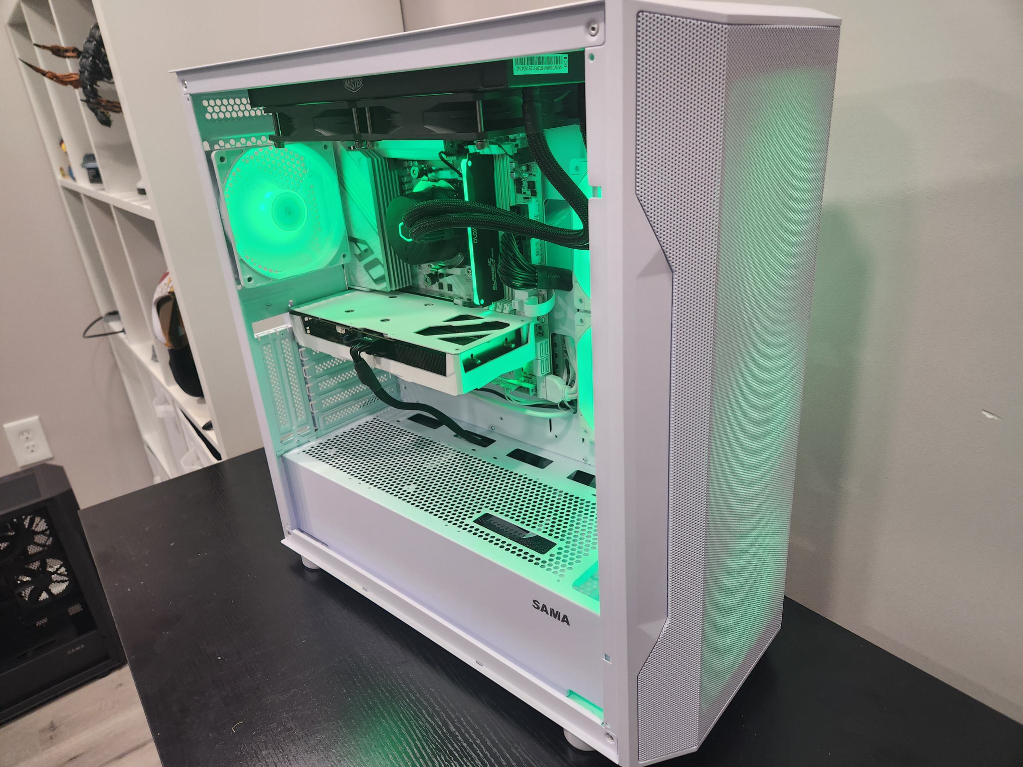 High end White gaming pc with CUSTOM RTX WHITE GPU!