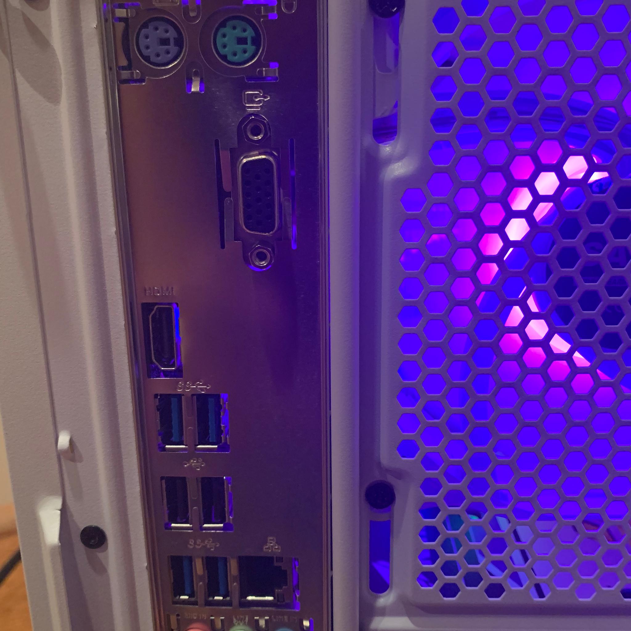 RX 580 8GB RYZEN 5 1600X FORTNITE READY WHITE CUSTOM 16GB RAM 1000GB SSD ARGB LIGHTING WINDOWS 10