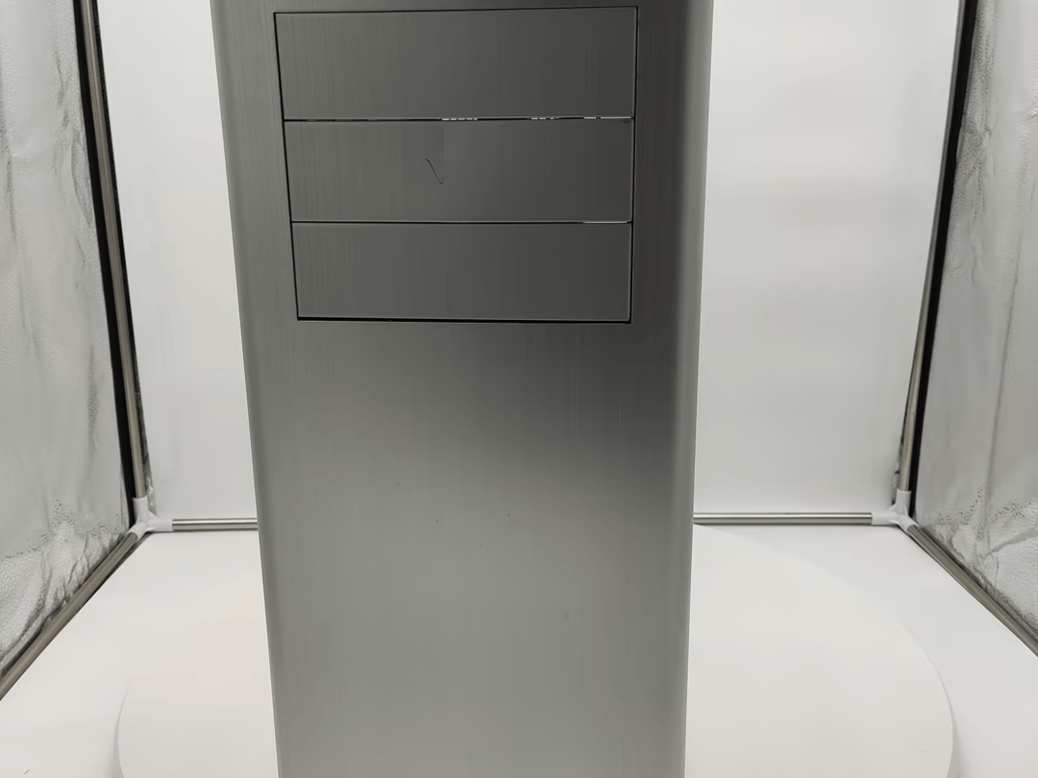 Lian Li PC-Z60 Mid Tower Chassis with 6x SATA Hot Swap Bays