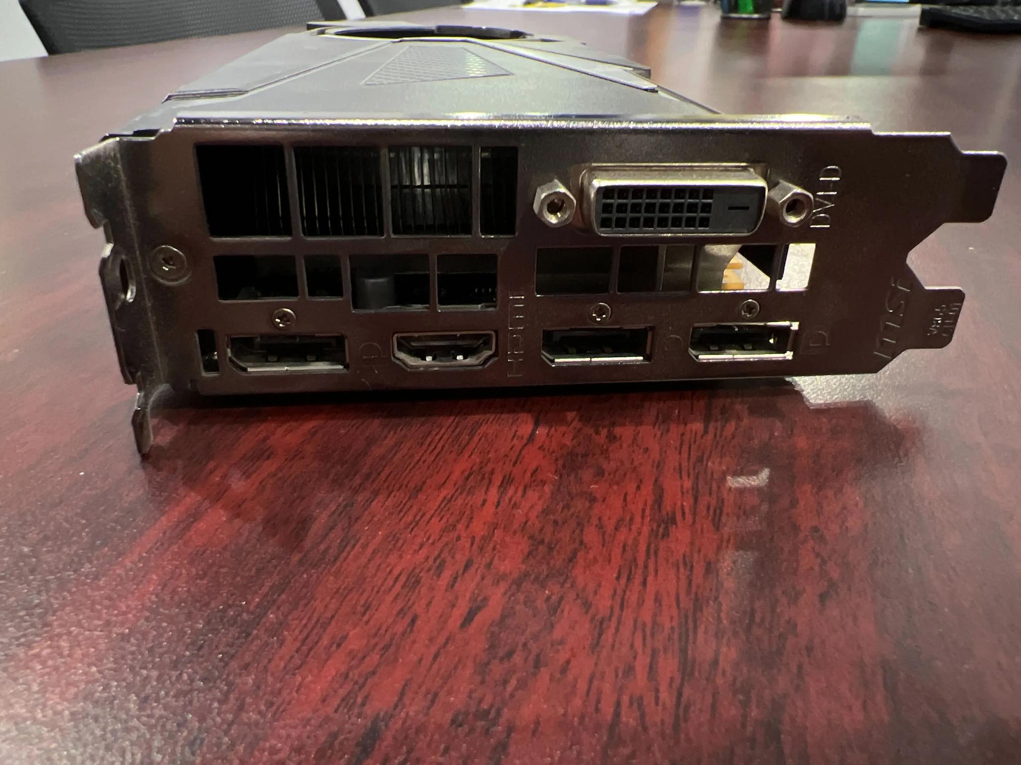 MSI GeForce GTX 1070 - AERO