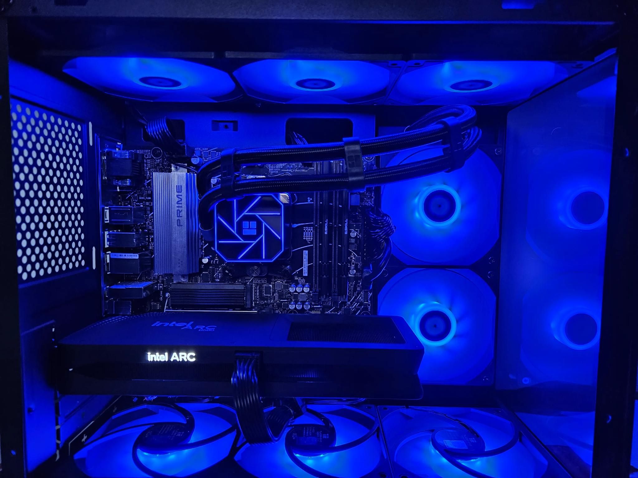 Limited time 2TB SSD UPGRADE! Liquid cooled Ryzen 5 / 32GB DDR5 / 2TB SSD / Intel ARC B580 12GB