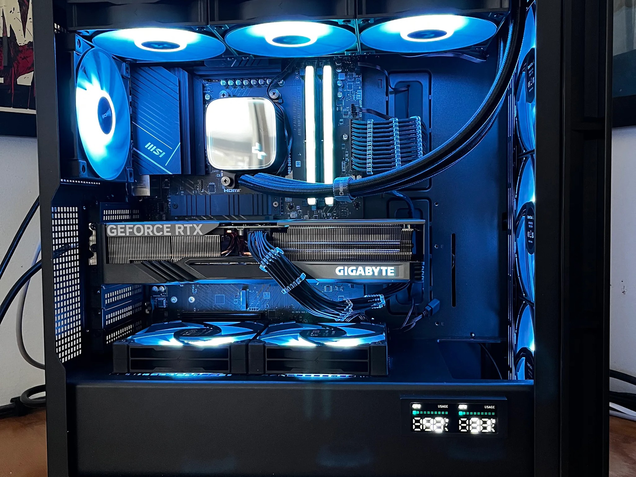 The Raven - Ryzen 5 7600X | RTX 4070 Ti OC | 32GB DDR5 @ 6000MT/s | 2TB storage | 850W PSU