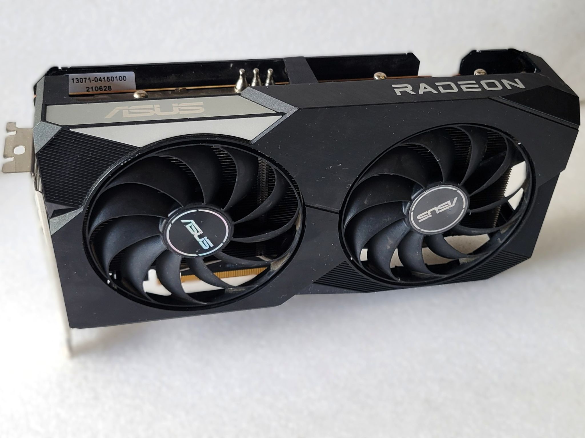 ASUS Dual Radeon RX 6600 XT