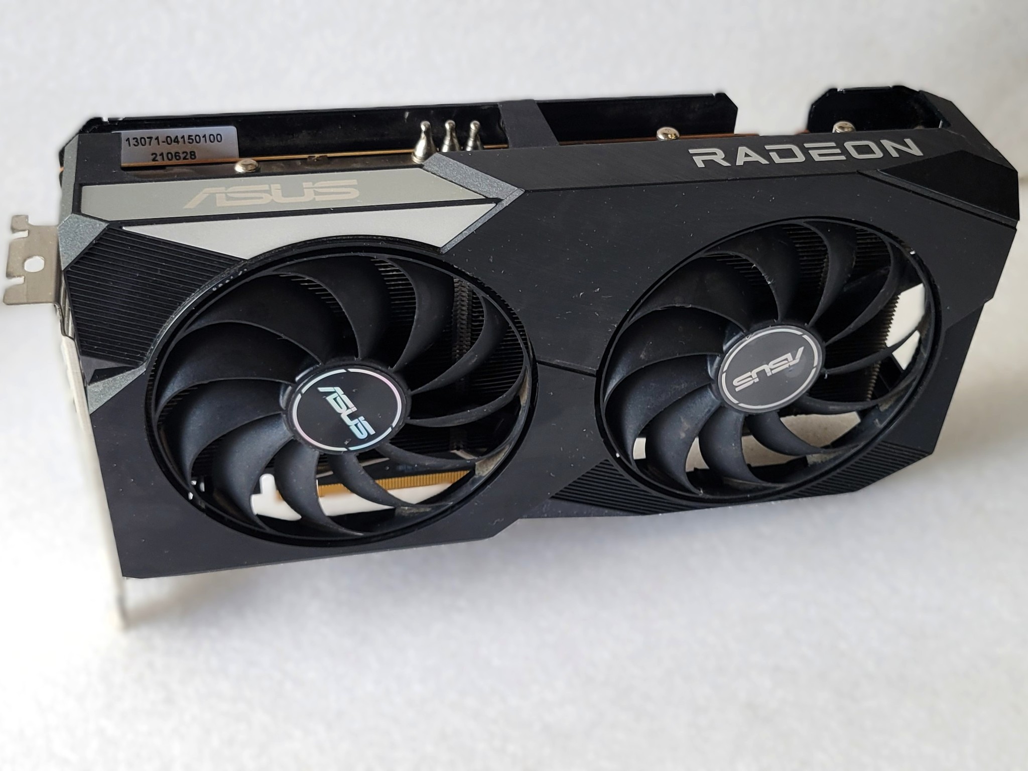 ASUS Dual Radeon RX 6600 XT