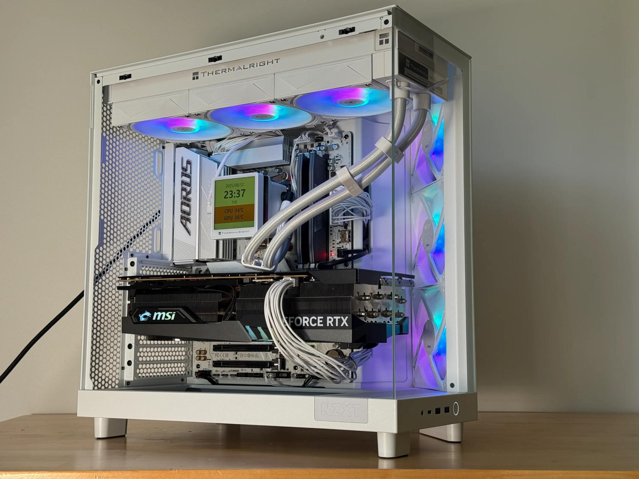 RTX 4090 Ryzen 7 9800X3D Gaming PC