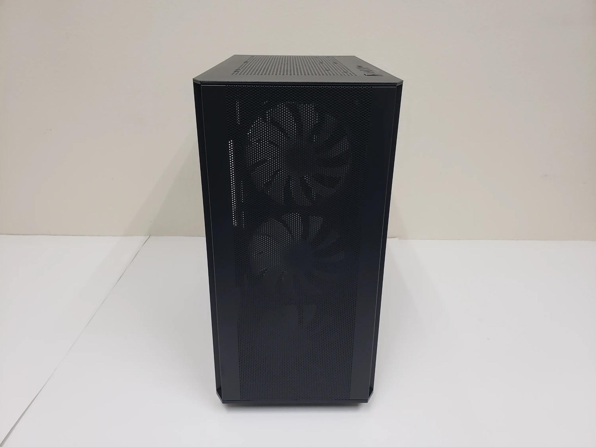 PC Sale! Ryzen 5 9600X, RTX 5070, 32GB-DDR5 6000, 2TB SSD NVMe, 850W PSU