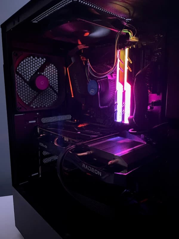 🔥Budget Blackout Gaming PC - Intel i5-10400F + RX 6600 + 1TB NVMe SSD - Used, Good Condition