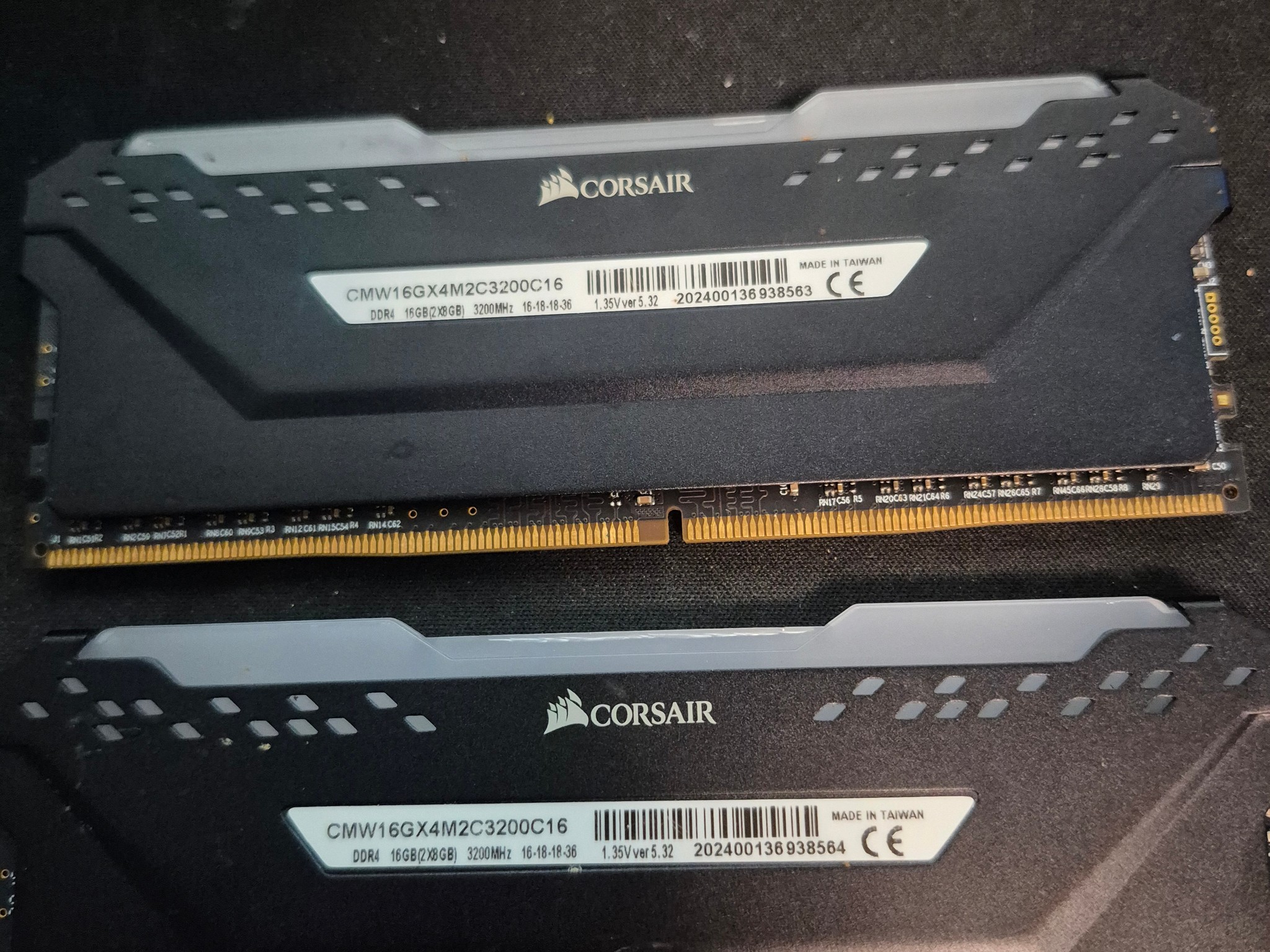 Ddr4 16gb Corsair VengeanceRgbPro Ram
