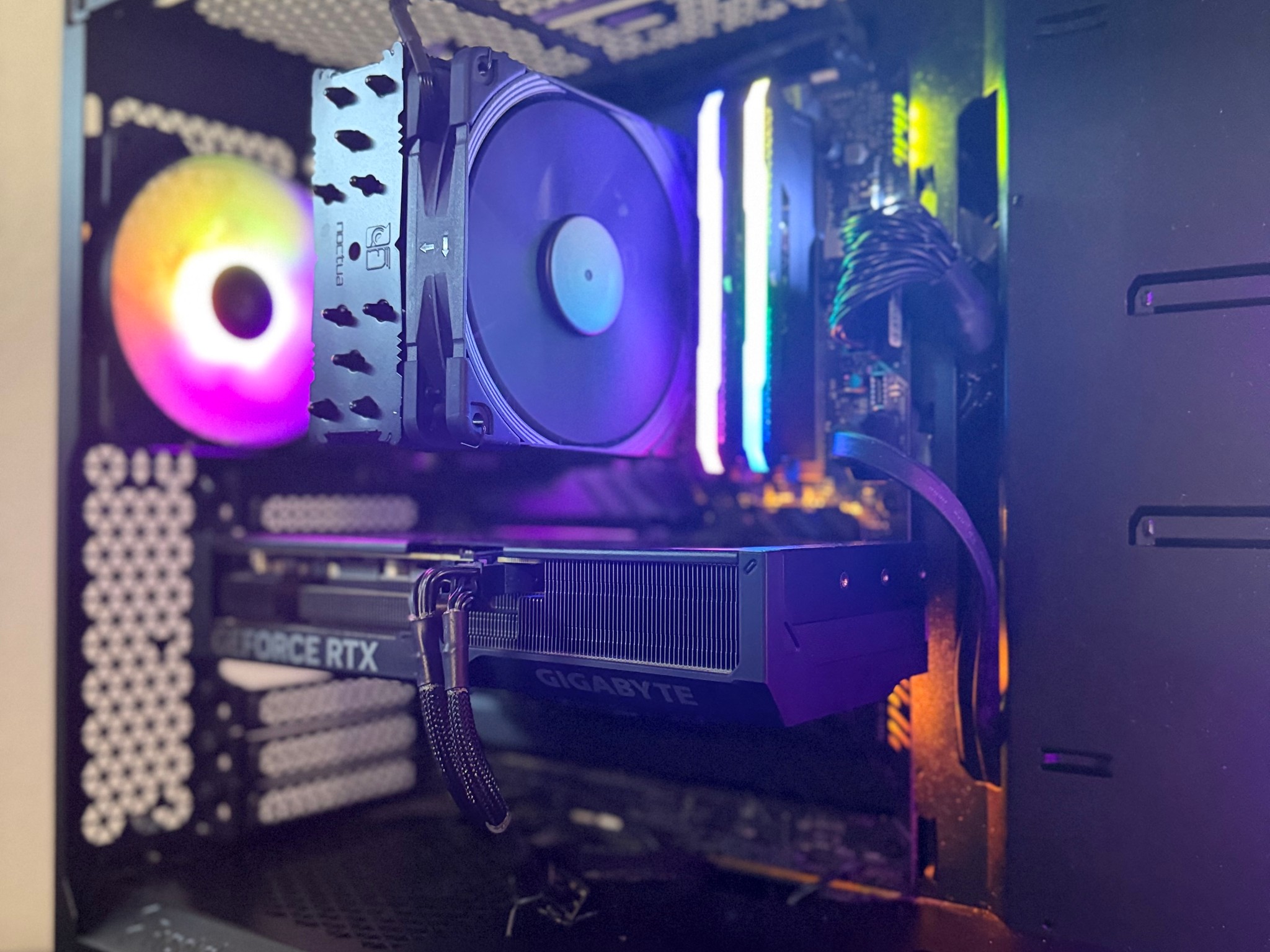 High End Gaming PC | RTX 4070 | Intel i7-12700K | 32GB RAM | 1TB NVME