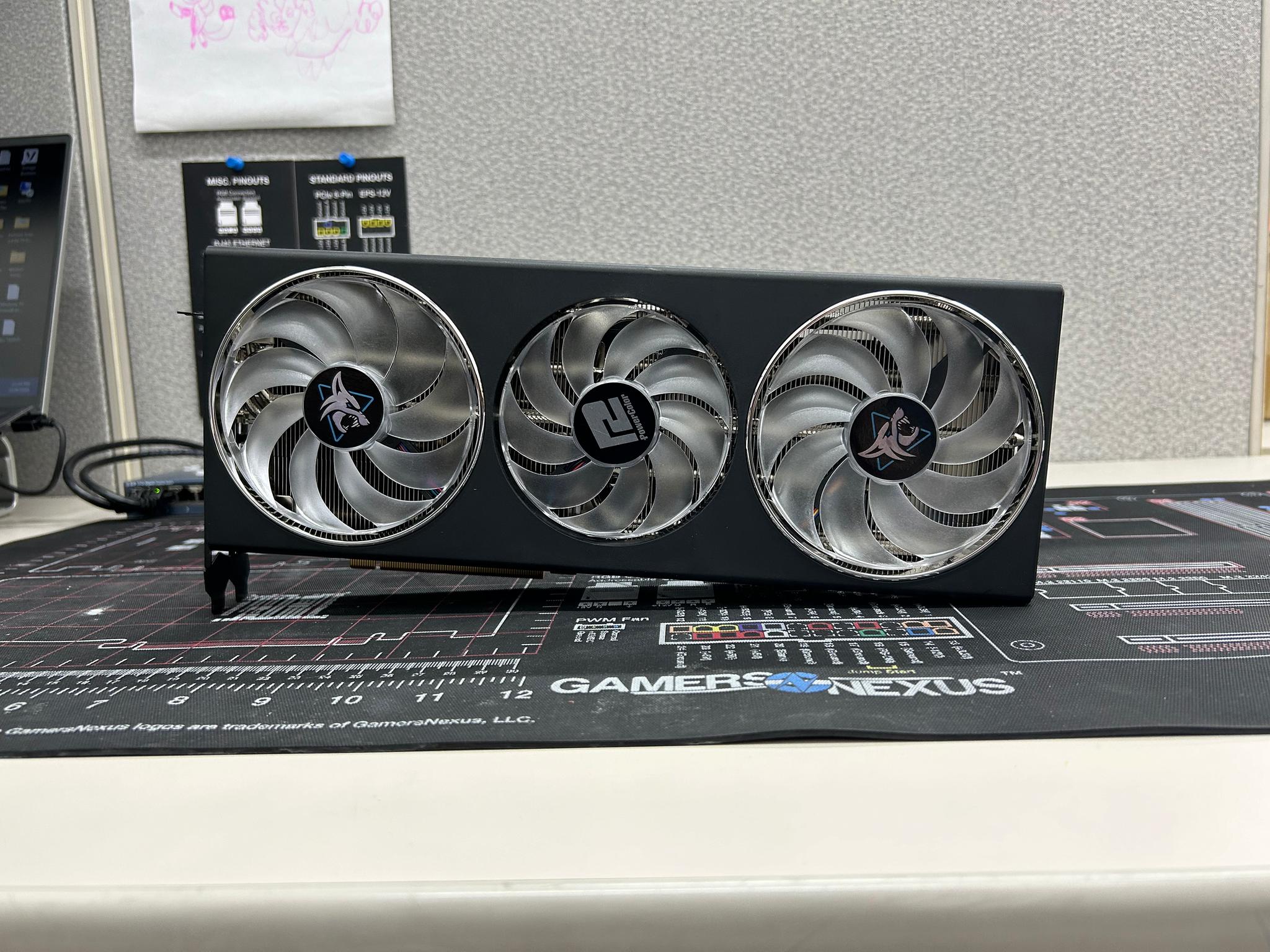 PowerColor Hellhound RX 7700XT 12GB