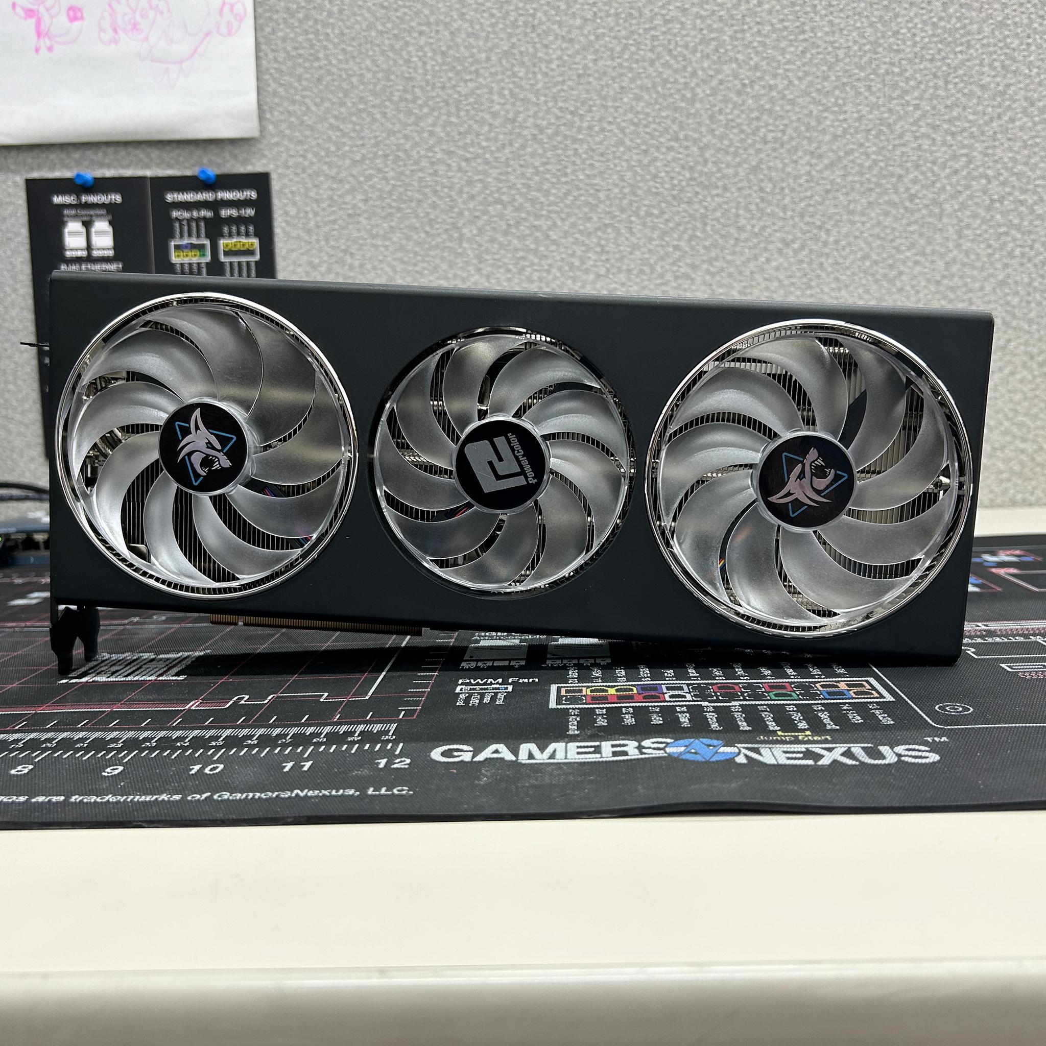 PowerColor Hellhound RX 7700XT 12GB