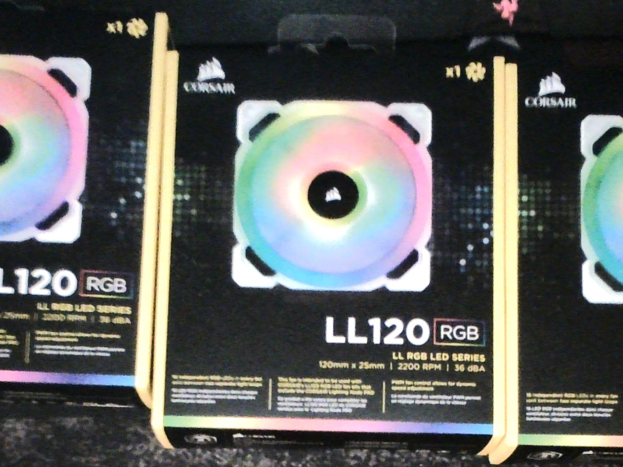 CORSAIR LL120 RGB white fans (3)