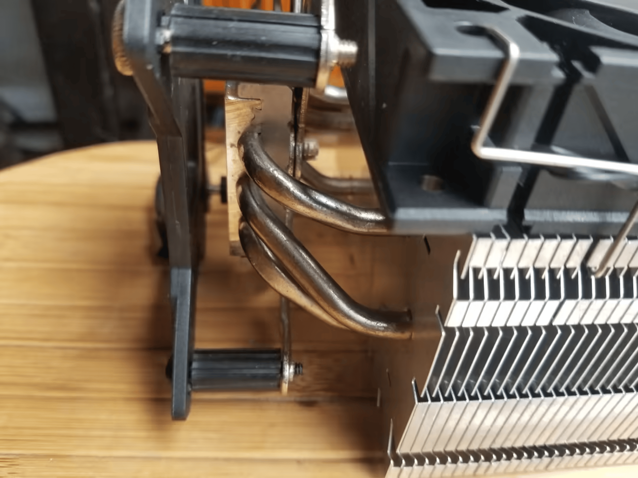 Ryzen 5 1600 w/ Cryorig H7