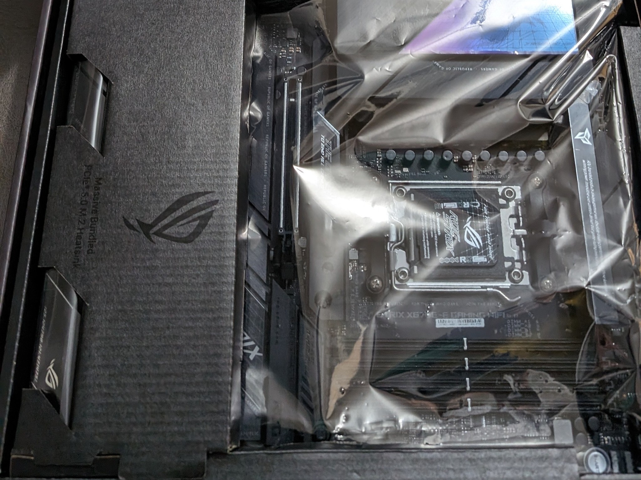 ASUS ROG STRIX X670E-E AM5 ATX Motherboard