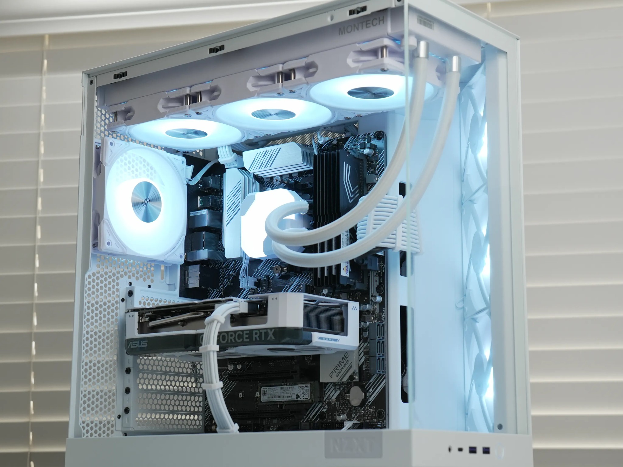 RTX 4060 | RYZEN 7 3700X | 32GB RAM | 1TB SSD | WIFI & BT | Windows 11-Gaming PC