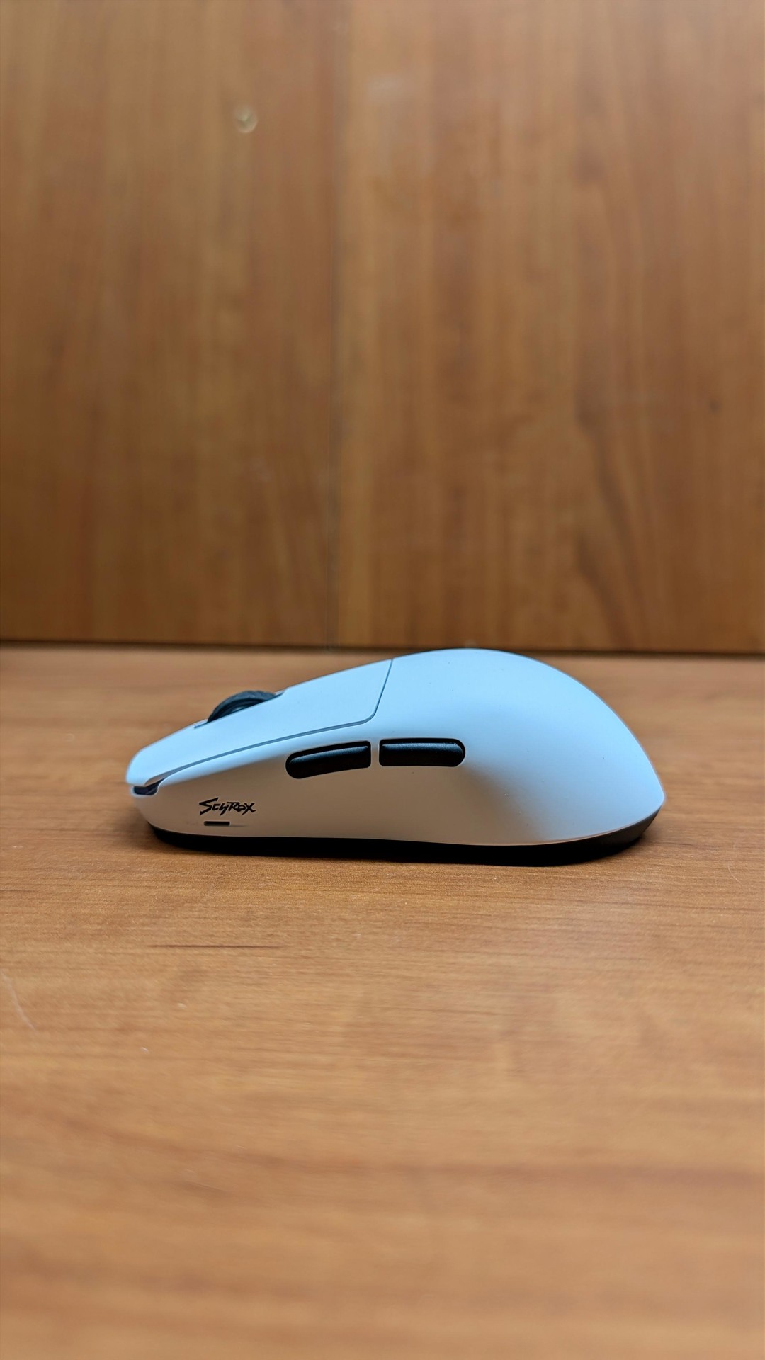 Scyrox V8 White 8K 36g Kailh Super Light Mouse Less Than 1 hr use