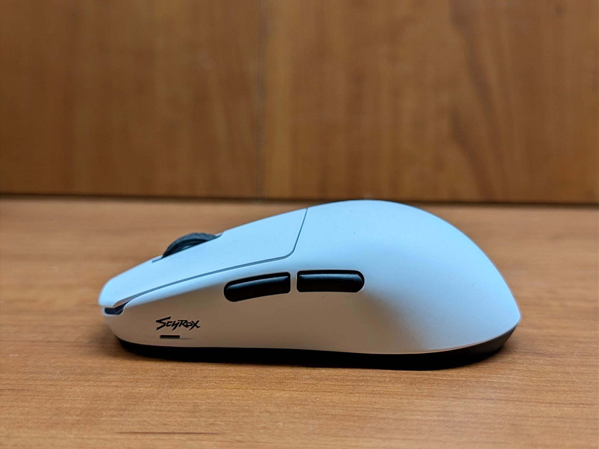 Scyrox V8 White 8K 36g Kailh Super Light Mouse Less Than 1 hr use