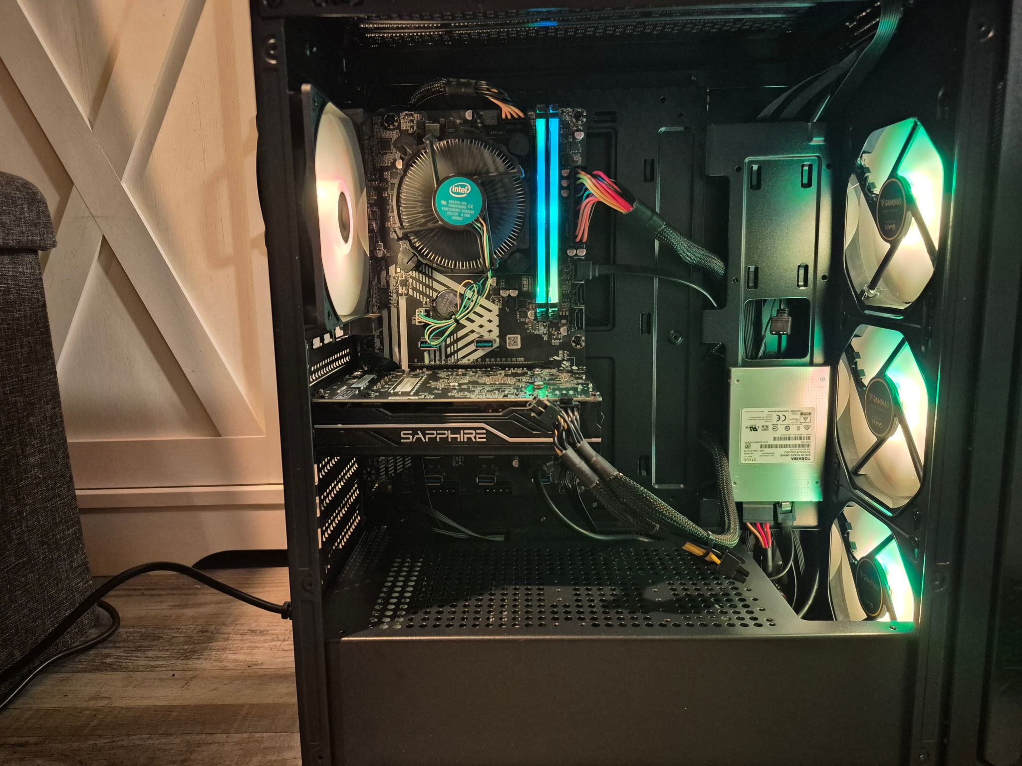 Budget Beauty! | Intel Quad Core, RX 470 4GB, 8GB DDR4, 512GB SSD, Win10