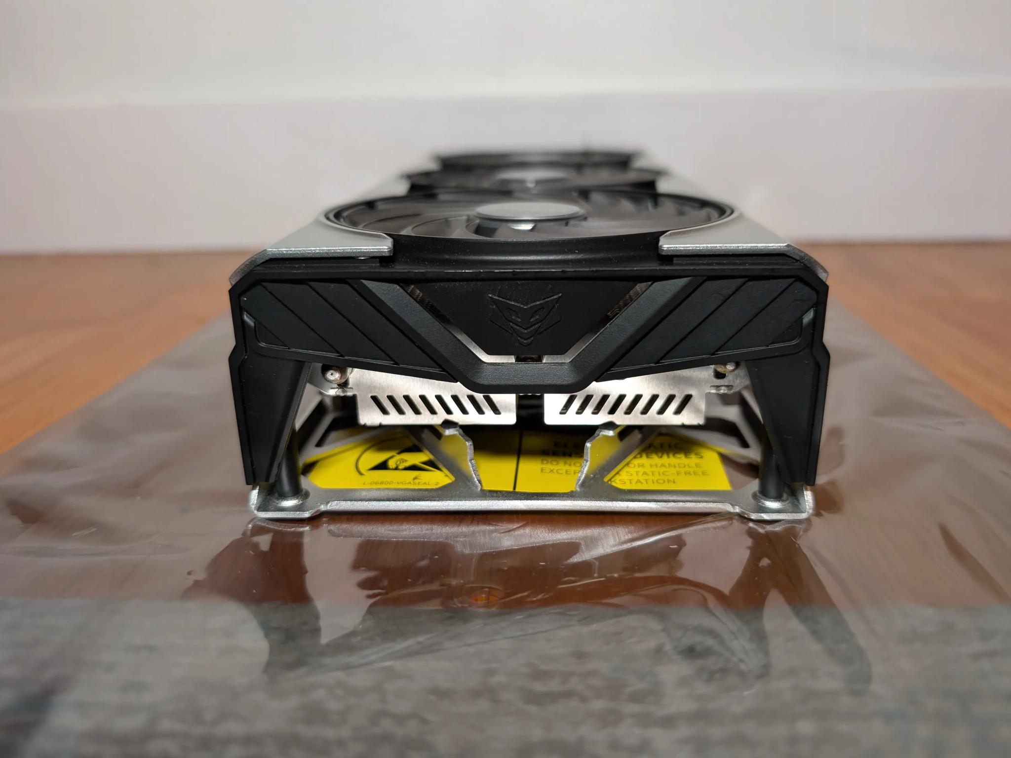 Sapphire RX 6950 XT (Like New - Original Box)