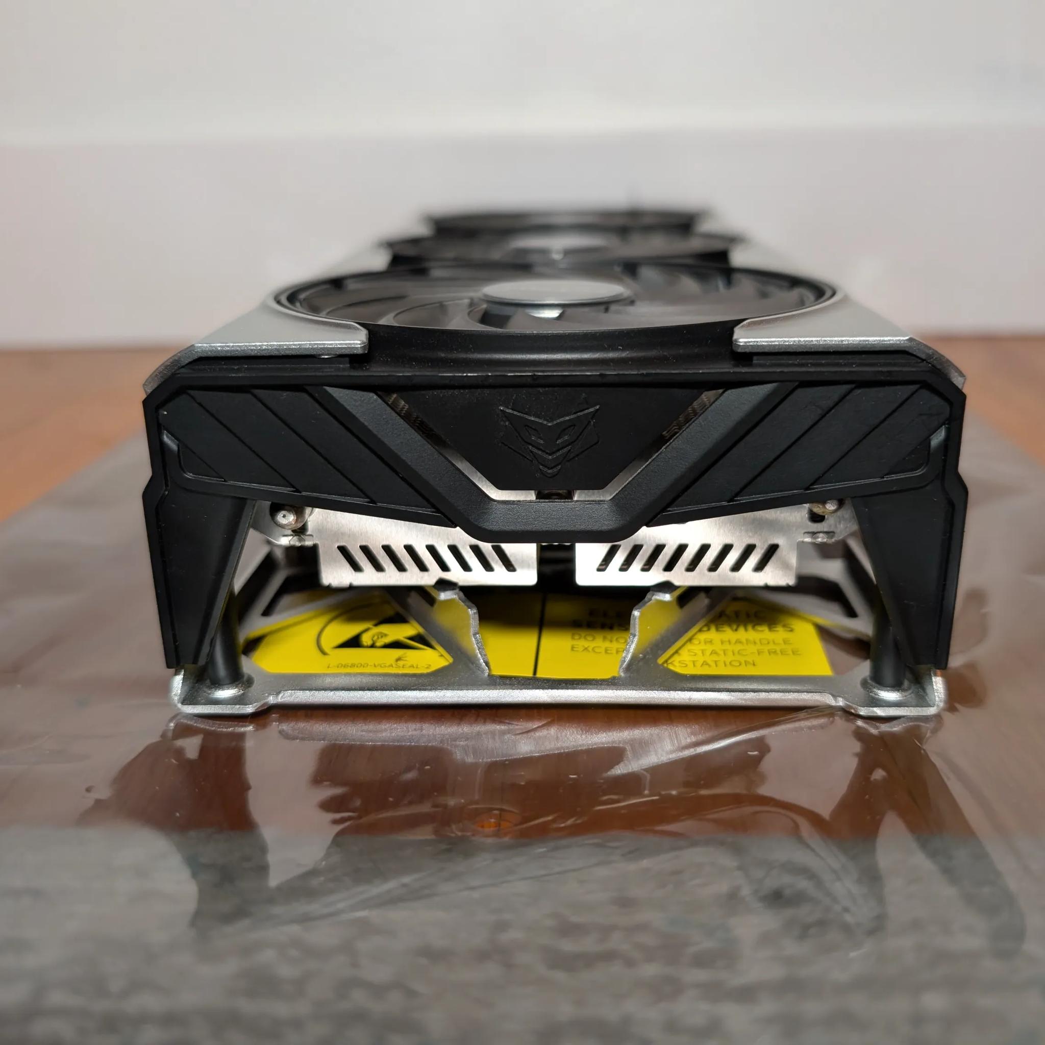 Sapphire RX 6950 XT (Like New - Original Box)