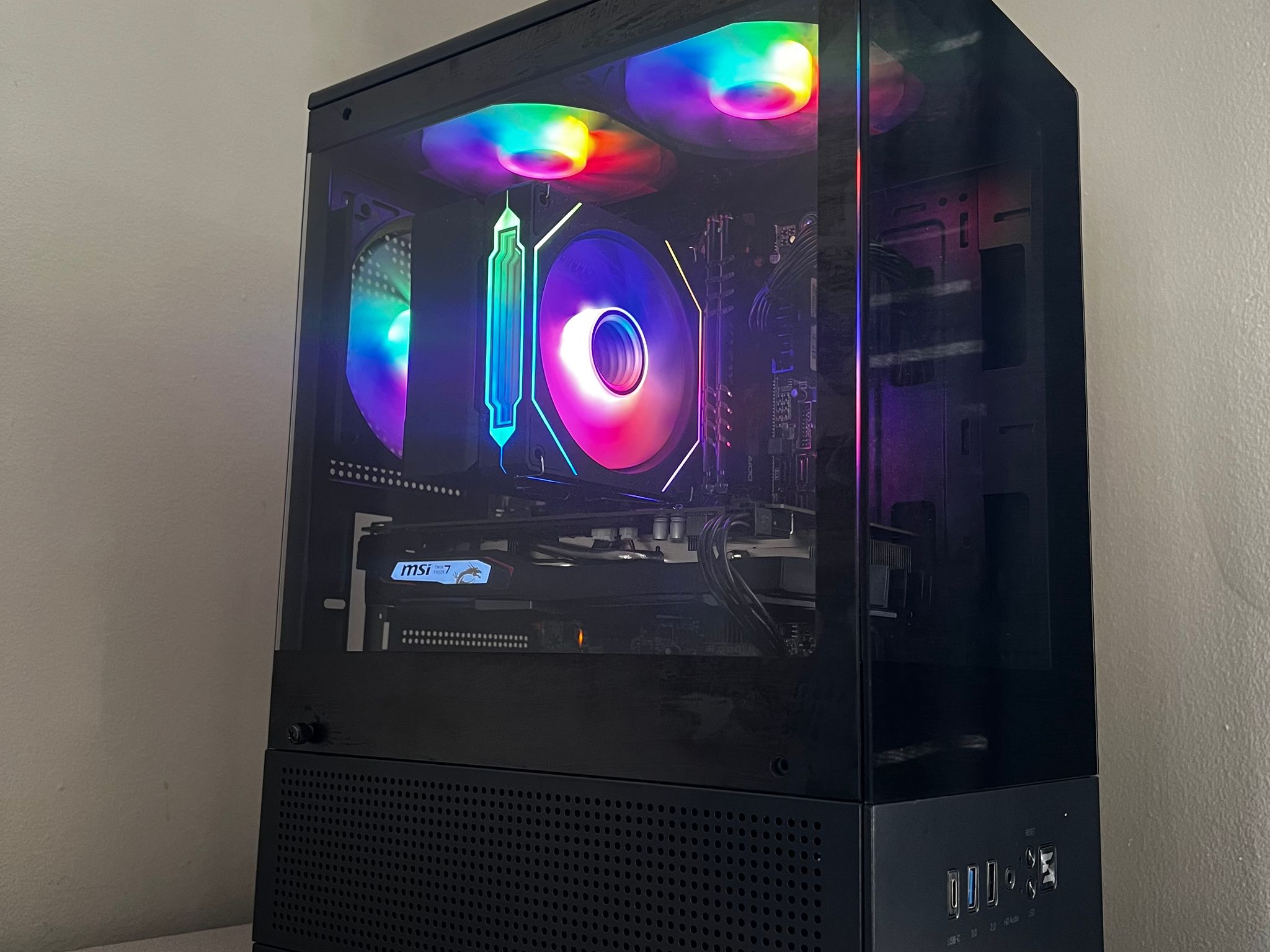 Custom Gaming PC | Intel i7-7700 | MSI GTX 1650 | 16GB DDR4 RAM |