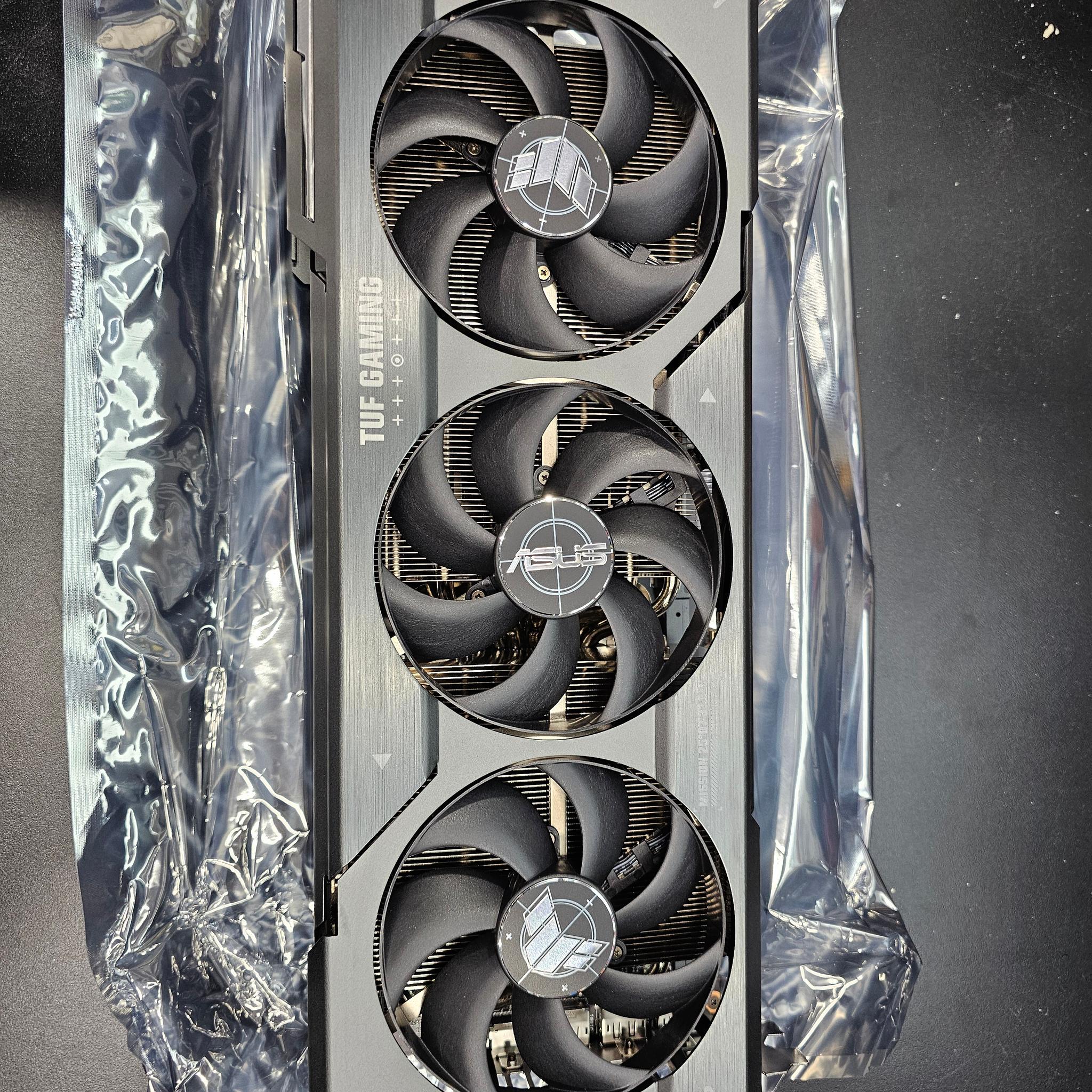 ASUS TUF 7900 XTX - Refurbished (never installed)