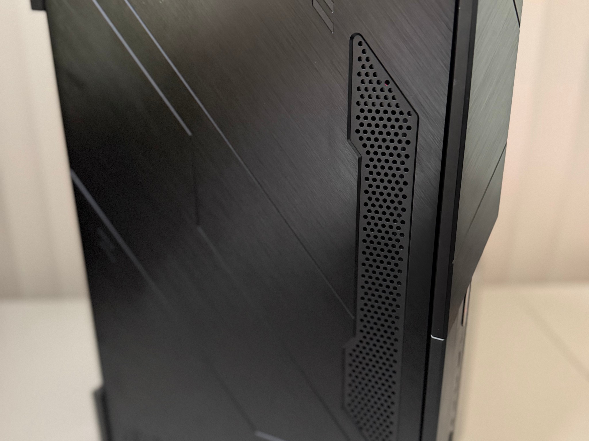 RARE 40L Enthusiast ITX Gaming PC - Level up with “Max Chaos” RX 9070 XT 7800X3D 32GB 2TB Gen4