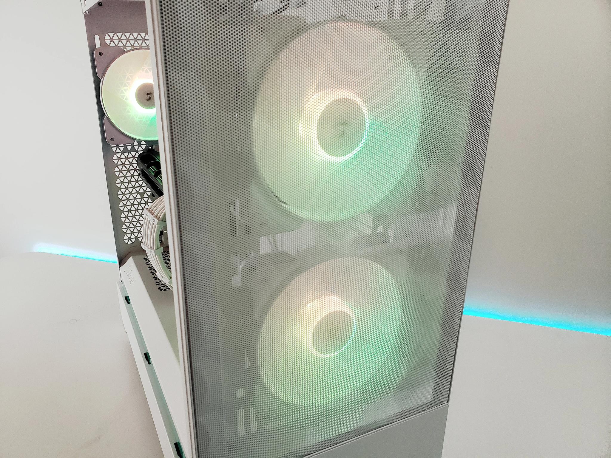 R5🚨White P2P Gaming PC V2 |⚙️5700XT| Brand New✨ |