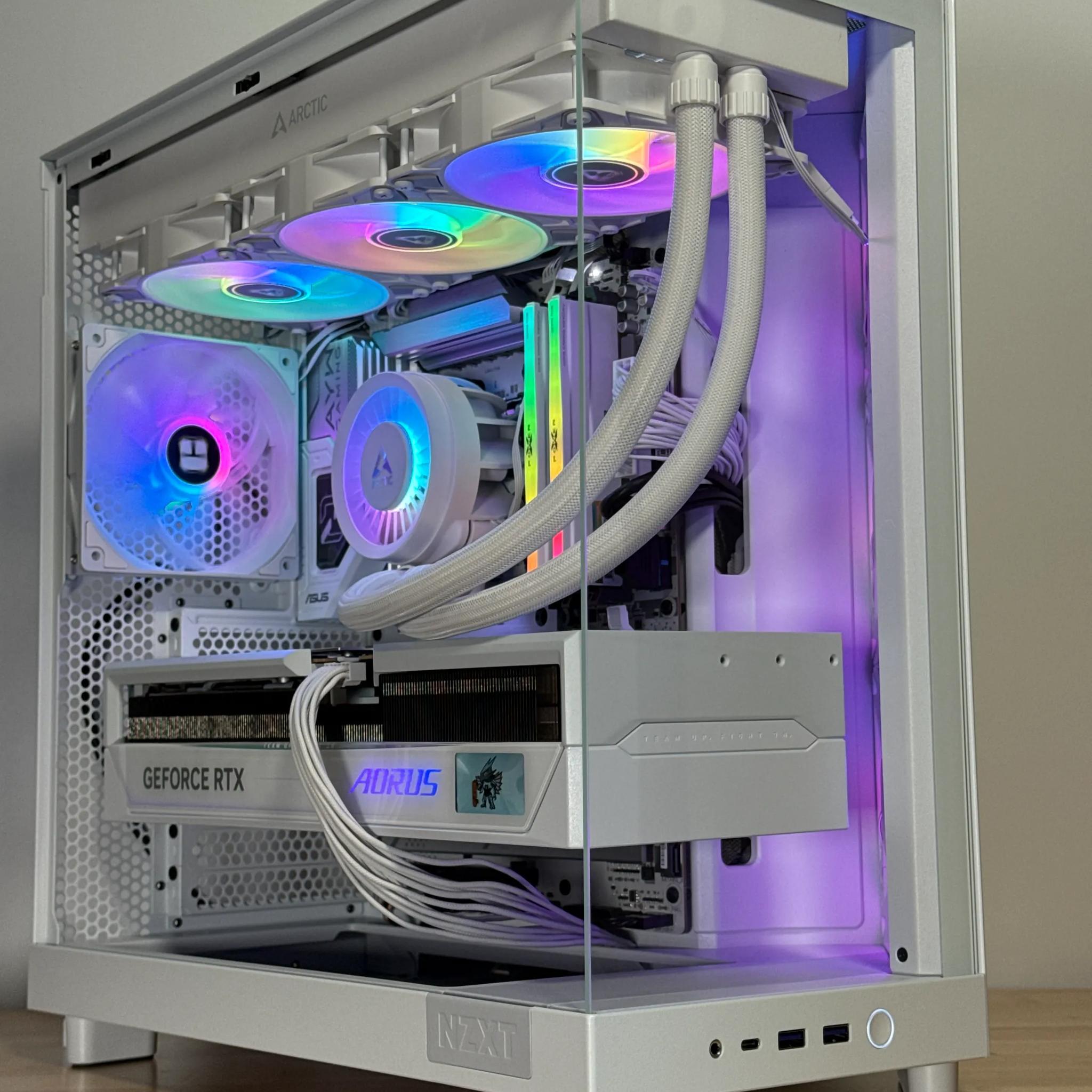 RTX 5090 Ryzen 7 9800x3d Whiteout Gaming PC