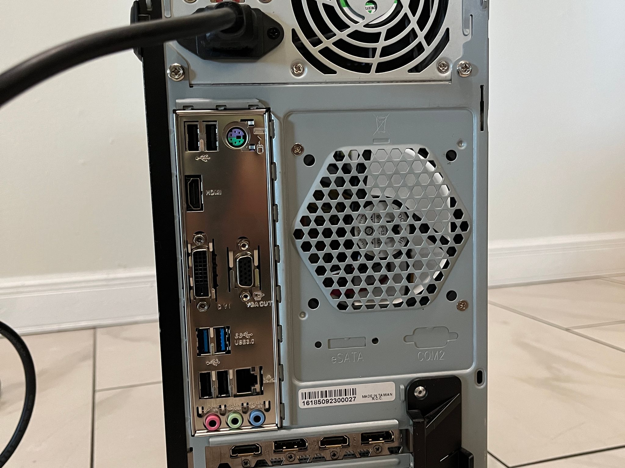NVIDIA RTX 3050, Intel i7-7700, 16GB RAM, 500GB SSD - Gaming PC w/Wi-Fi, BT