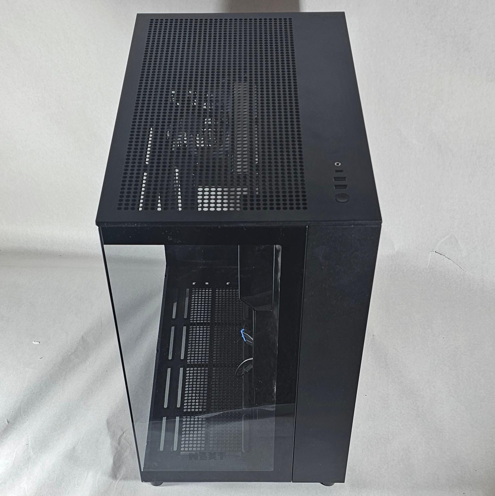 Black NZXT PC Case with Tempered Glass w/ 4 Fans