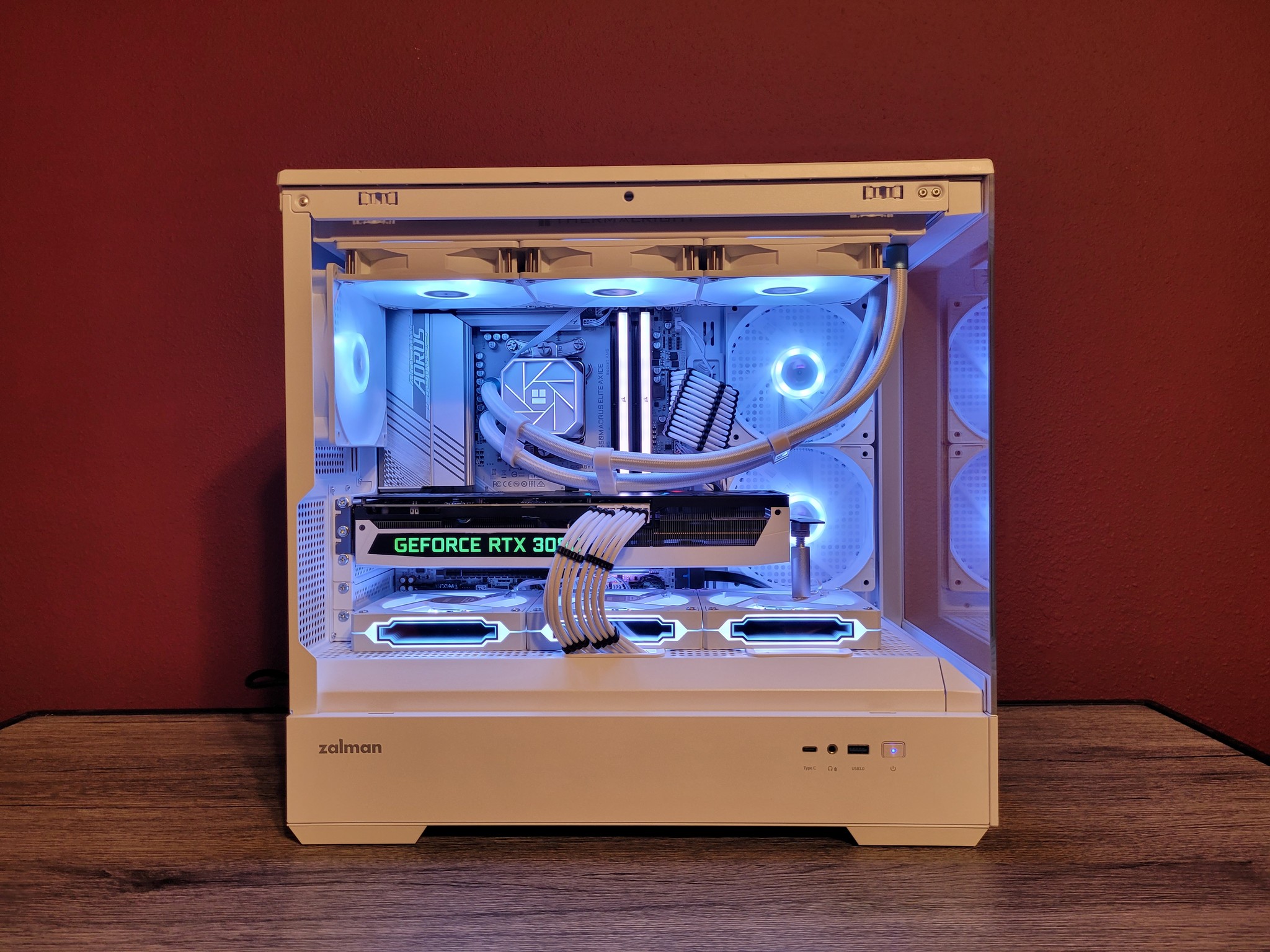 White RTX 3080 Gaming PC (Ryzen 5 7600X | 32GB RAM | 1TB SSD | WiFi 6 + BT)