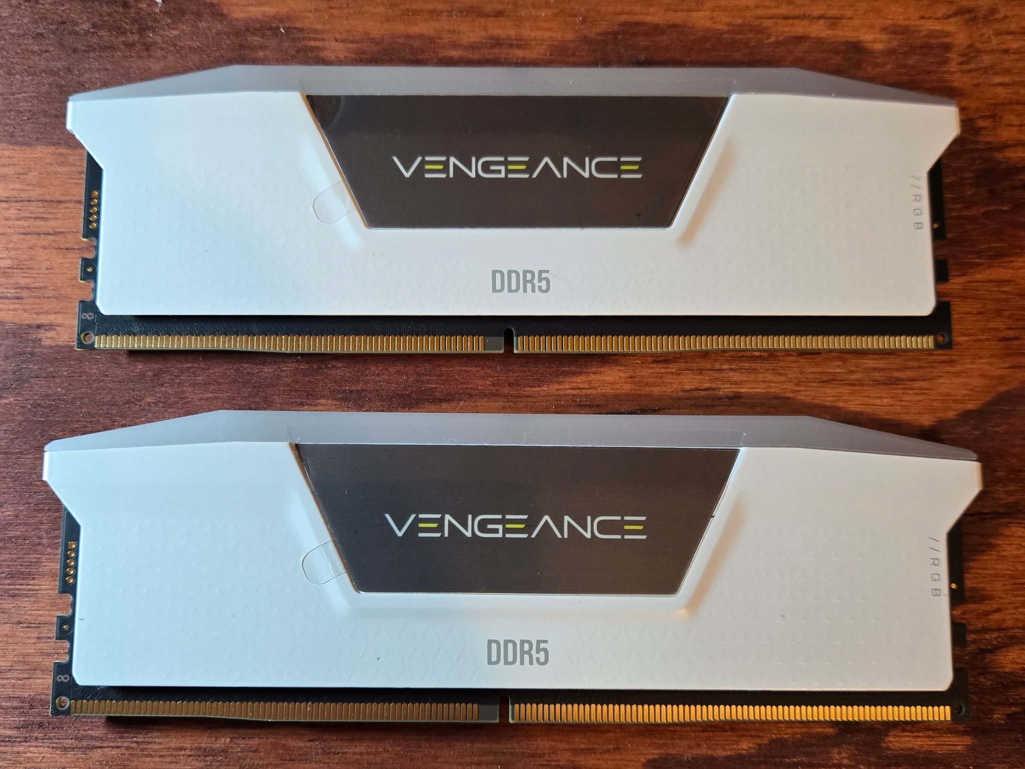 Corsair Vengeance RGB DDR5 32GB (2x16GB) 288-pin PC Ram 6000 (PC5 48000)