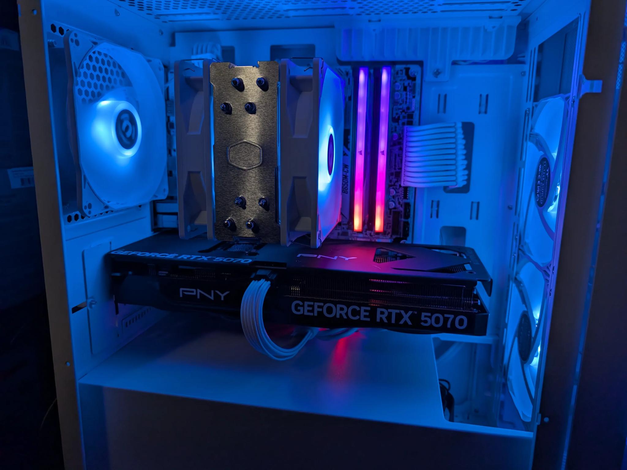 PNY GeForce RTX 5070 OC 12GB
