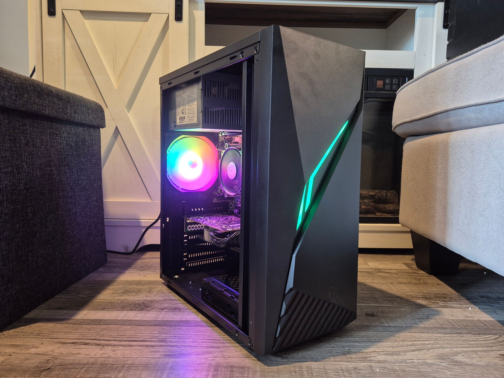 Budget PC | i5-4570, 16GB RAM, 500GB SSD, RX 580 8GB, RGB, Wifi