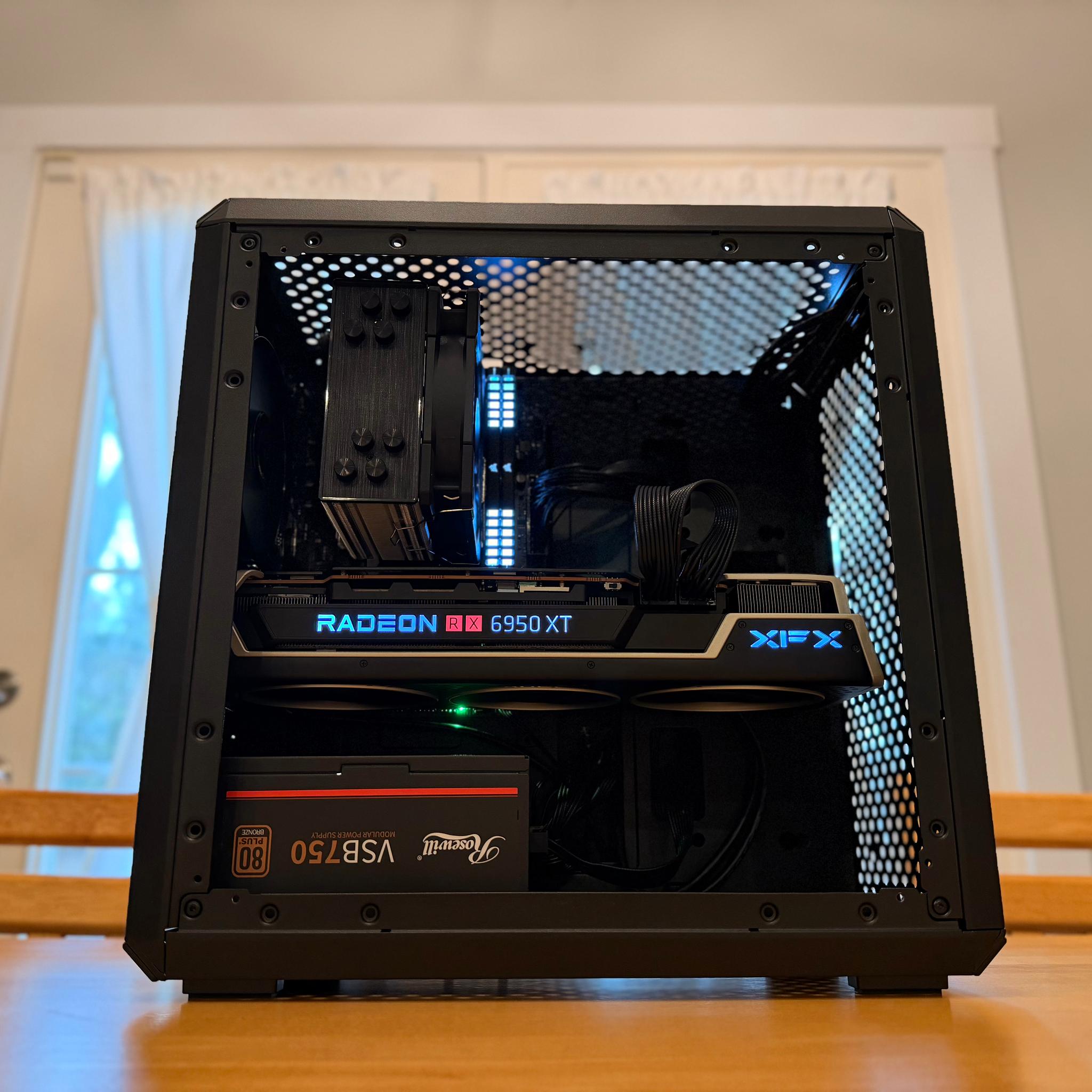 🍂🐊| RX 6950 XT 16gb, Intel i5 13420h, 16gb Ram, 1tb SSD Wifi Equipped Gaming PC