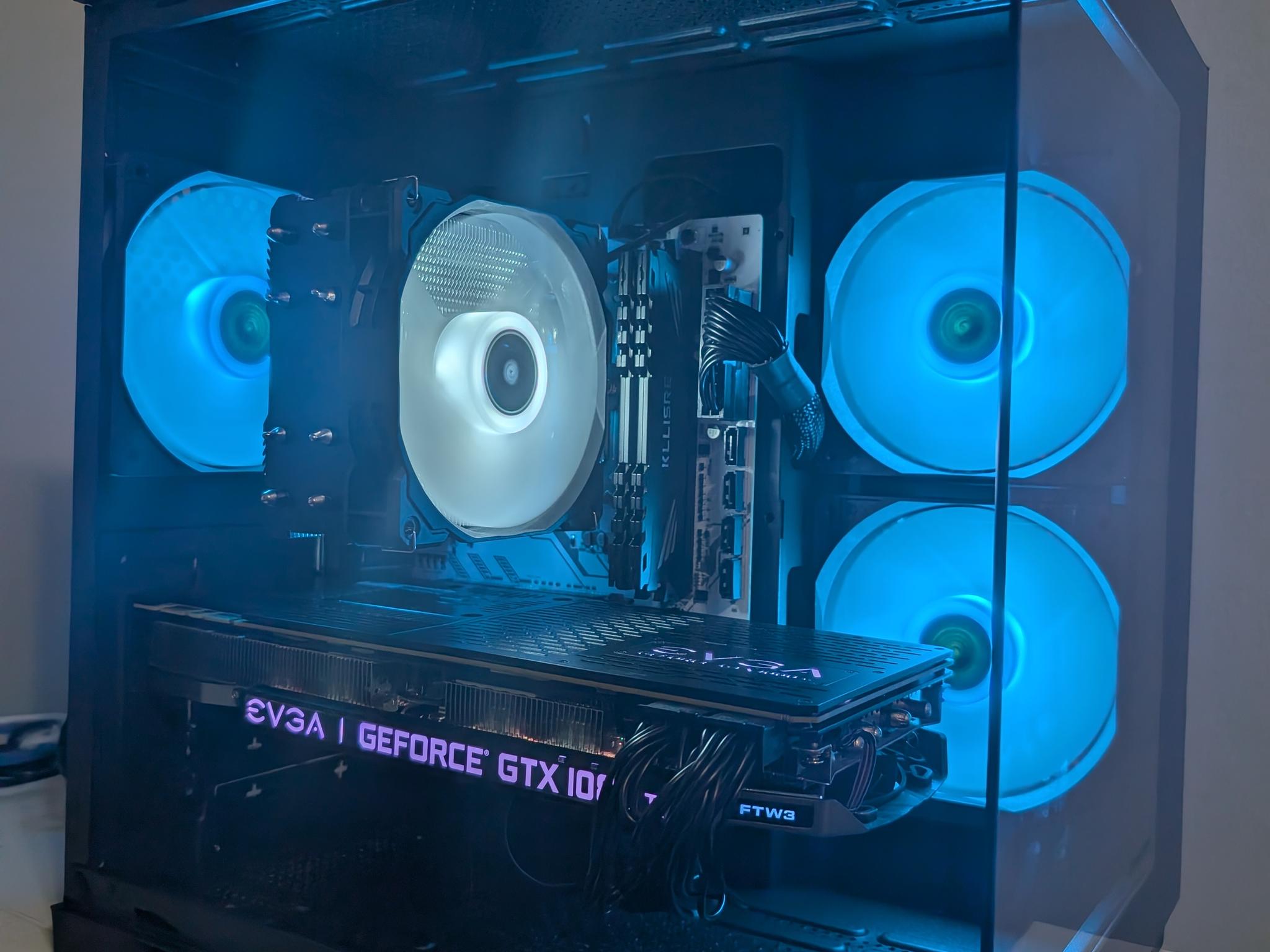 Ryzen 5 3600 / 1080 Ti / 16gb DDR4/ 500 gb