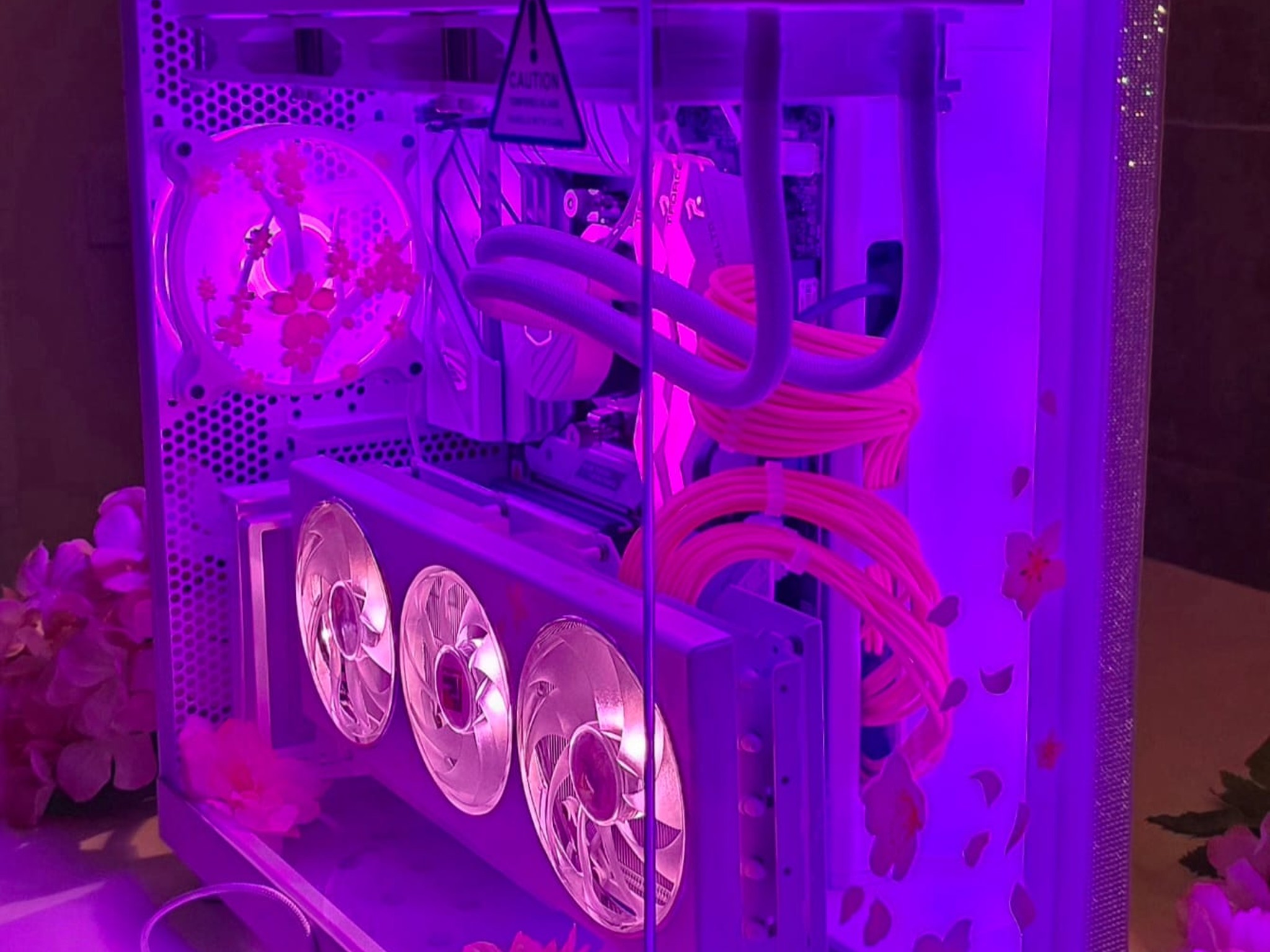 Sakura Pc 🌸🌸🌸 7800X3D + 7800XT (Sakura Version)