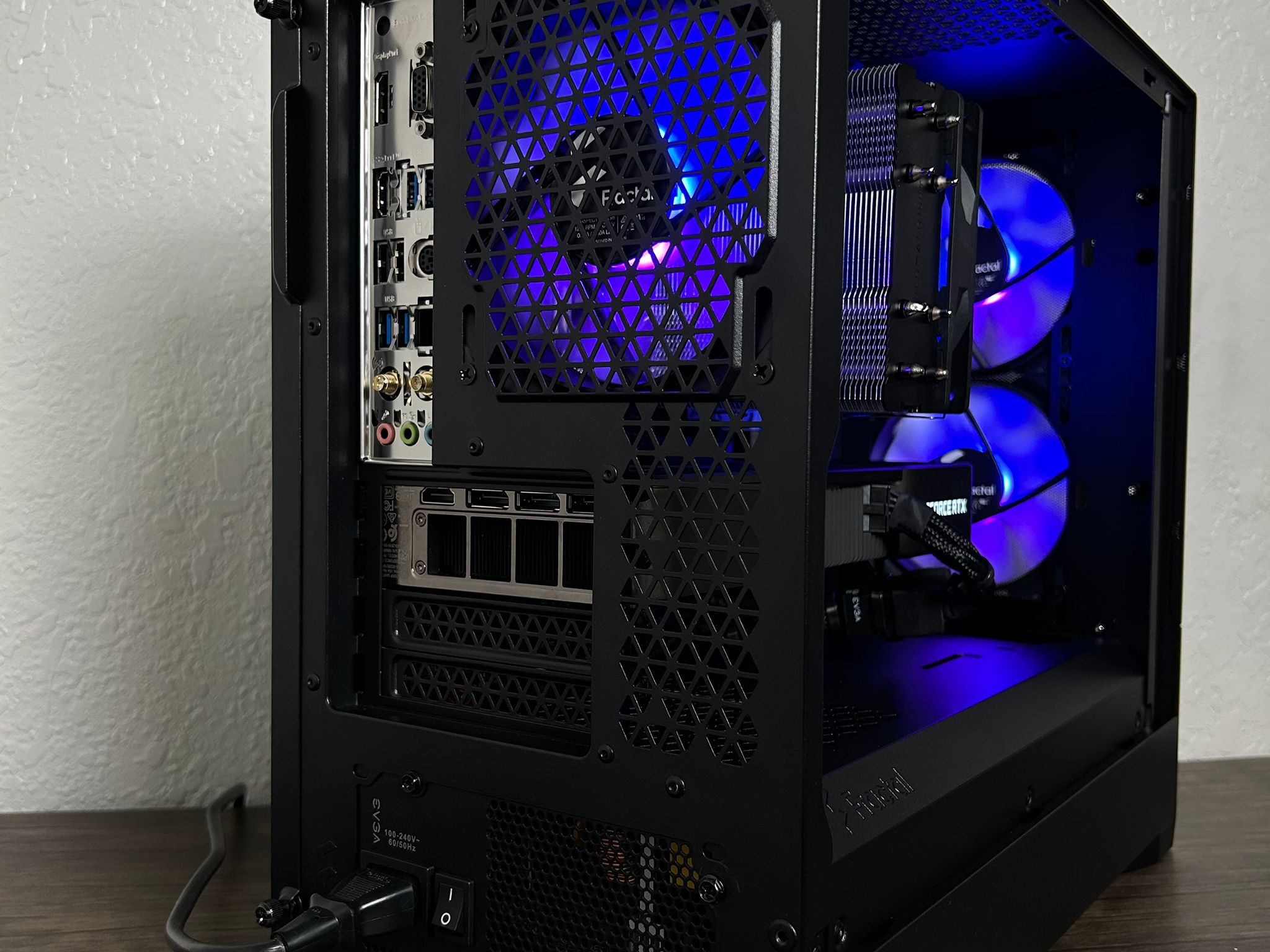 RTX 3080 | Ryzen 7 5700X | 32GB 3600MHz | 1TB NVME |