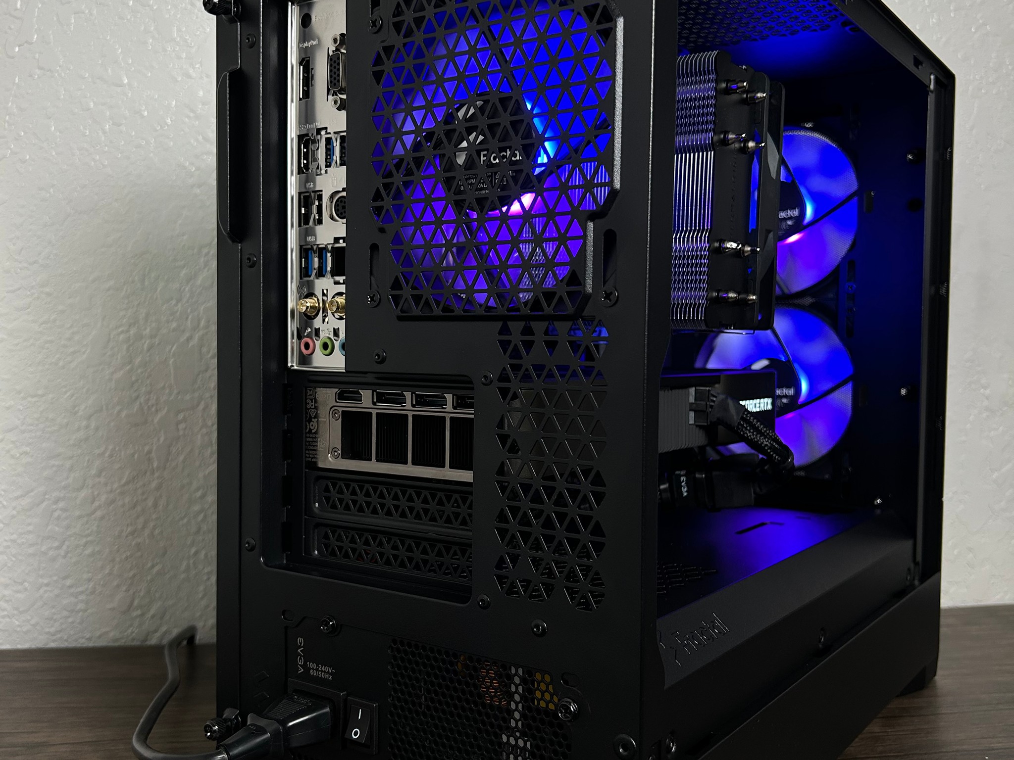 RTX 3080 | Ryzen 7 5700X | 32GB 3600MHz | 1TB NVME |
